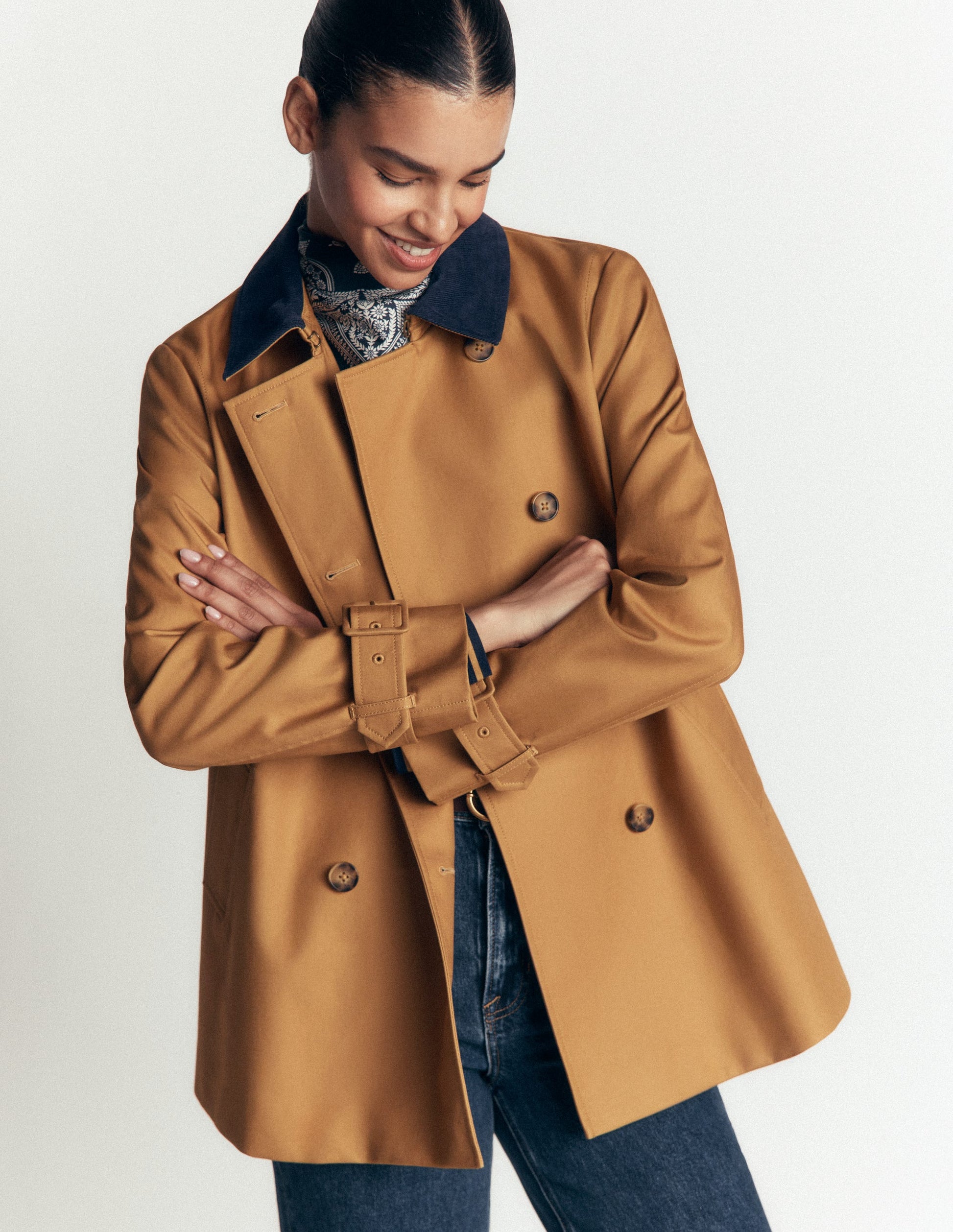 Swing Box Short Trench-Camel-1