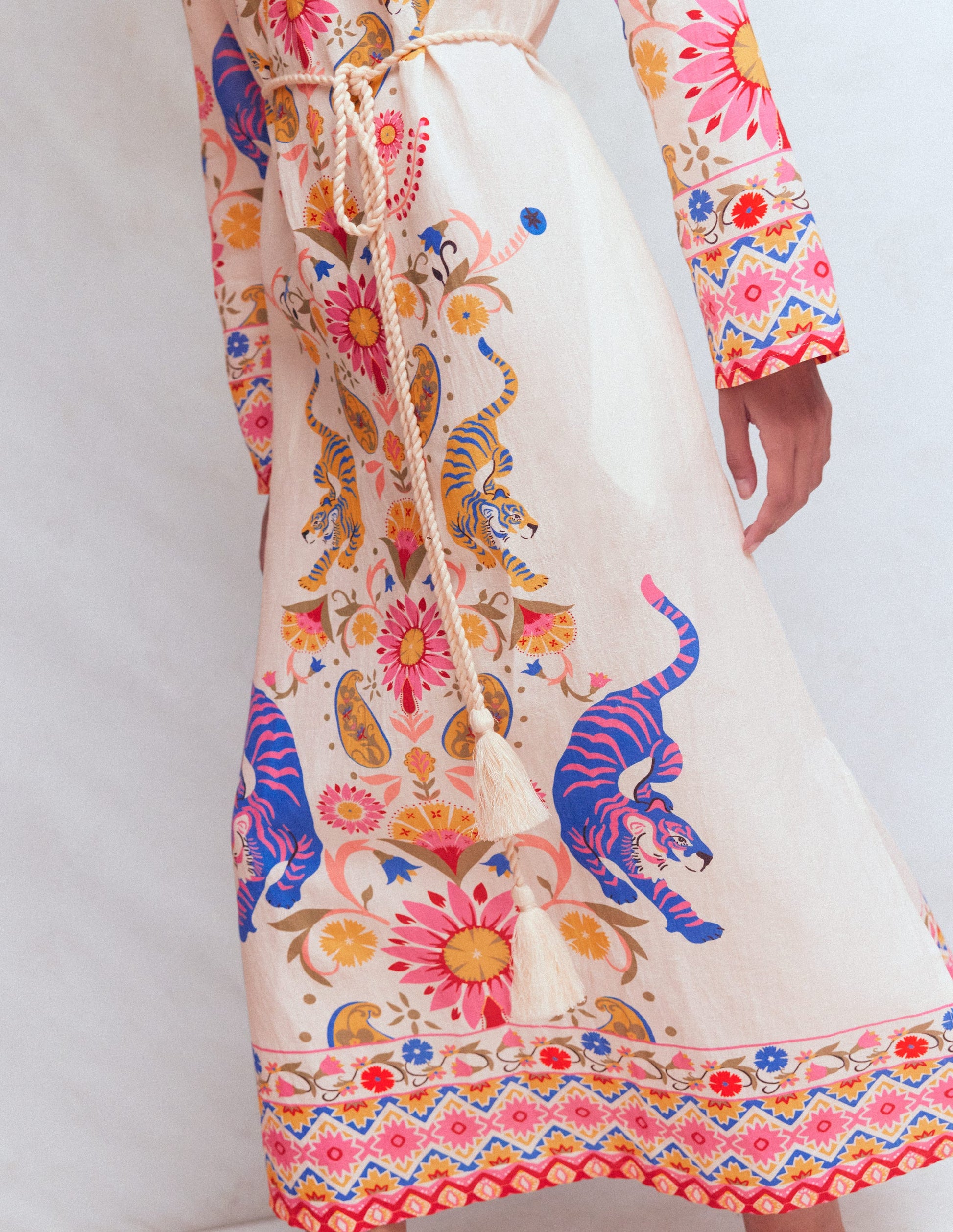 Notch Collar Linen Blend Tunic-Multi Tiger Tapestry-5