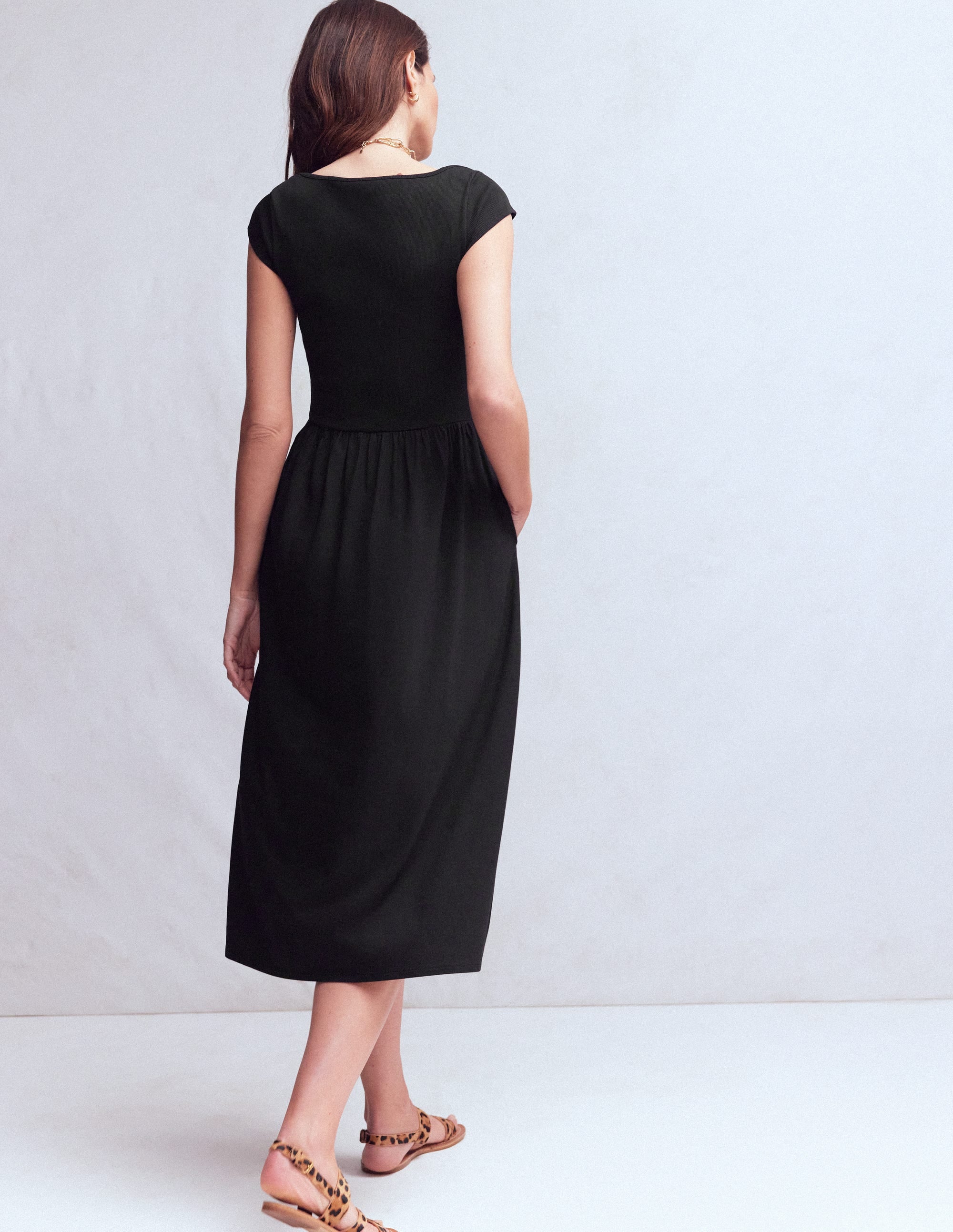 Boat Neck Mix Dress-Black - Image 3