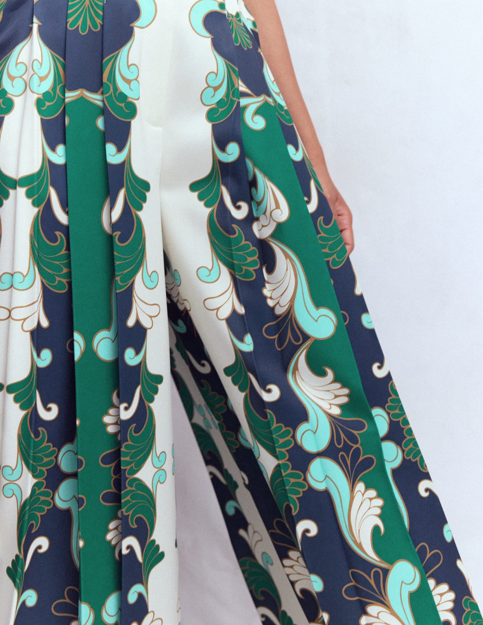 Regent Wide Leg Trousers-Ivory, Foliage Whirl - Image 3
