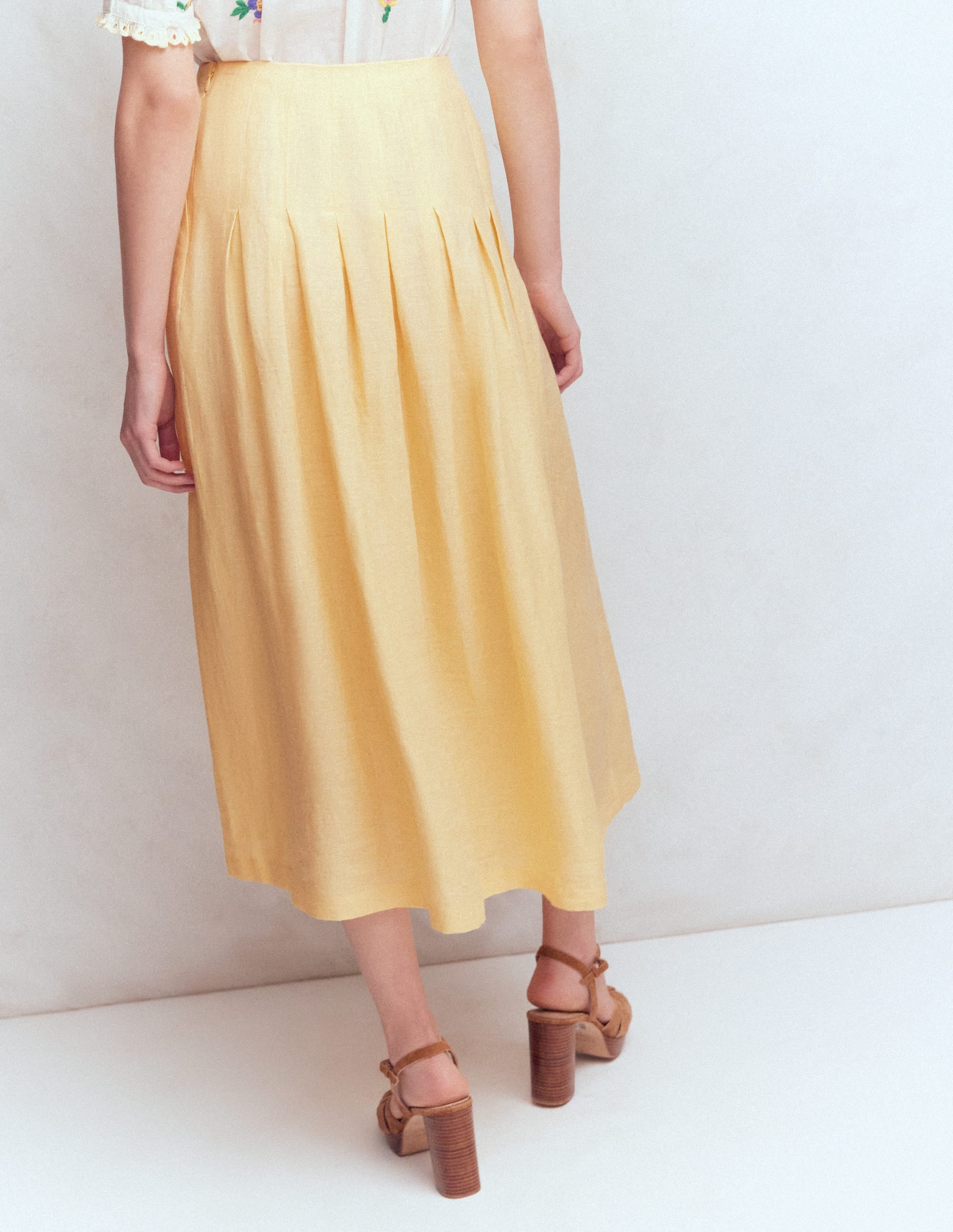 Valentina Linen Skirt-Buttercream - Image 3
