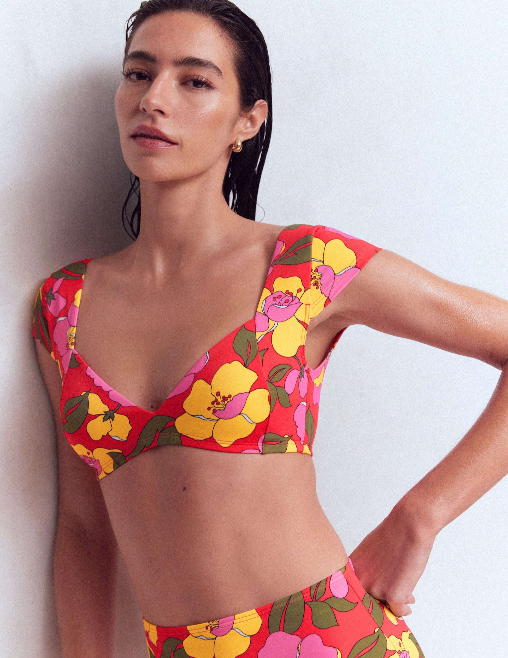 Sweetheart Sleeve Bikini Top-Red, Radiant Bloom-5