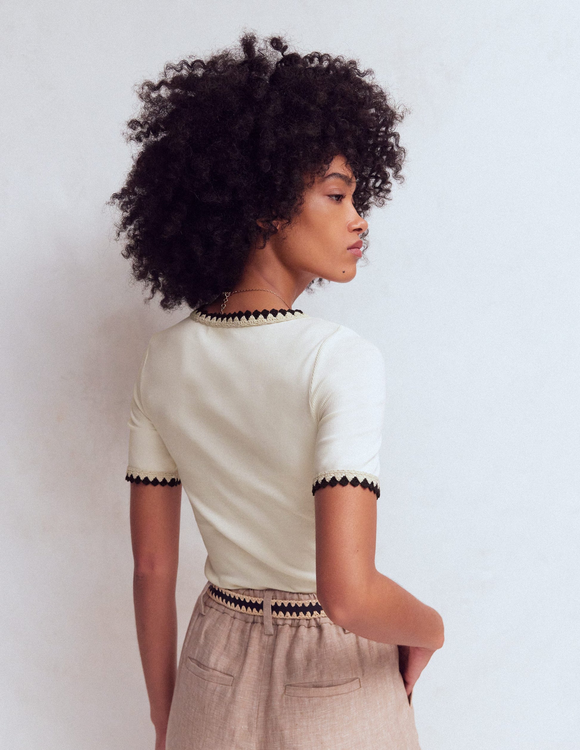Maddie Trim Detail T-Shirt-Ivory with Black-3
