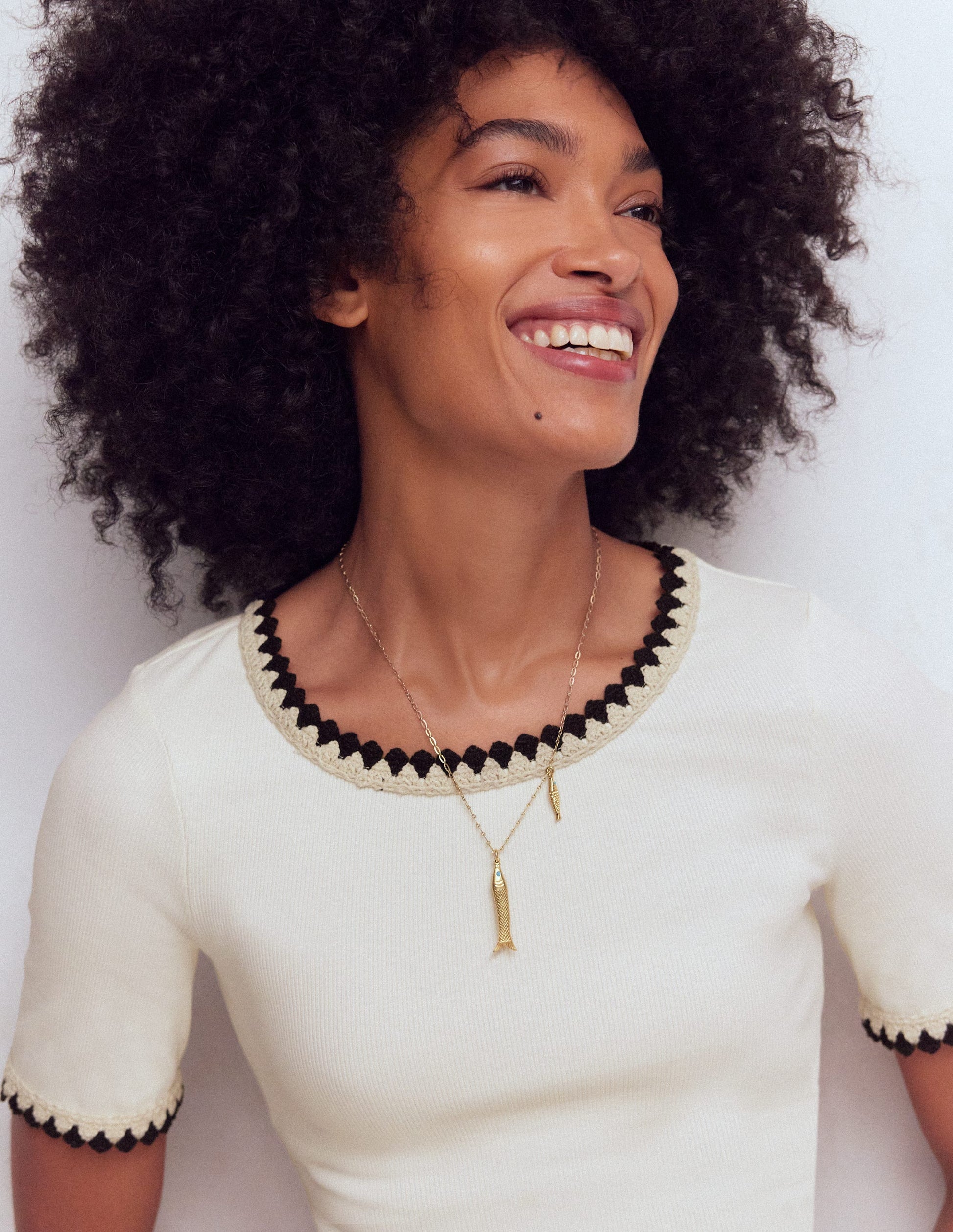 Maddie Trim Detail T-Shirt-Ivory with Black-5