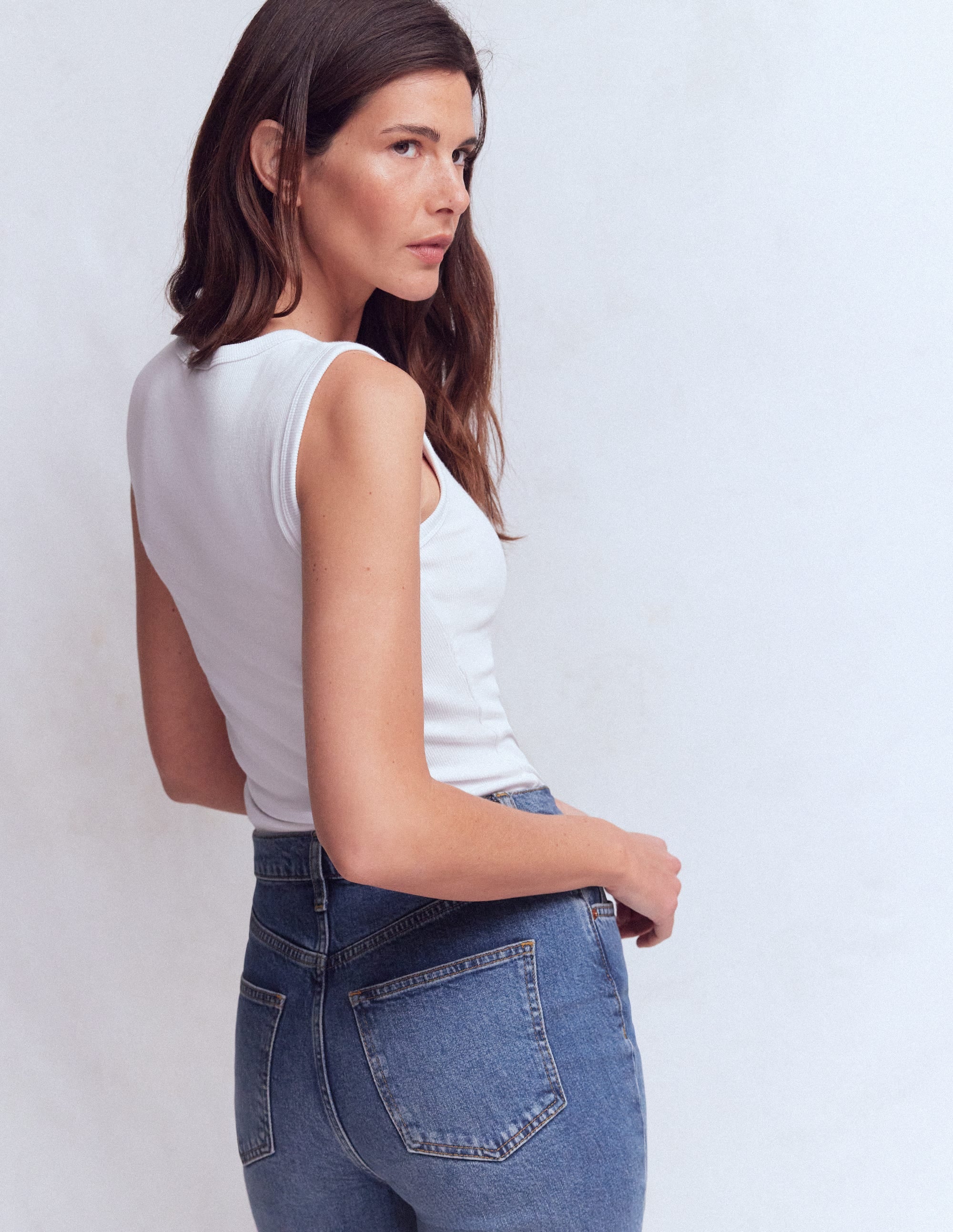 Crew Neck Henley Vest-White - Image 3