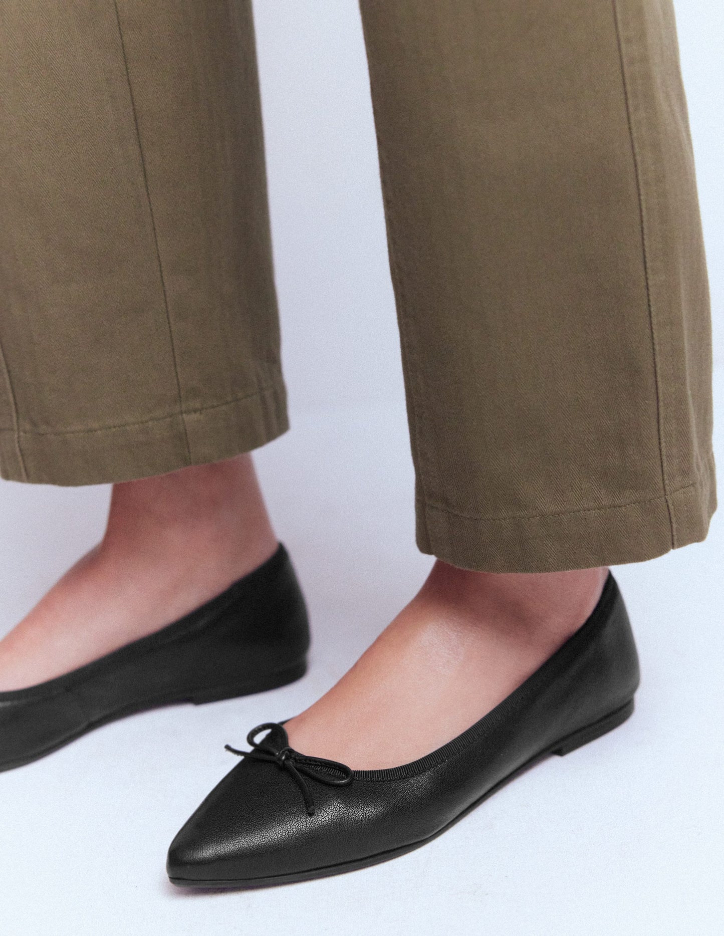 Point Flexi Sole Flats-Black Tumble Leather