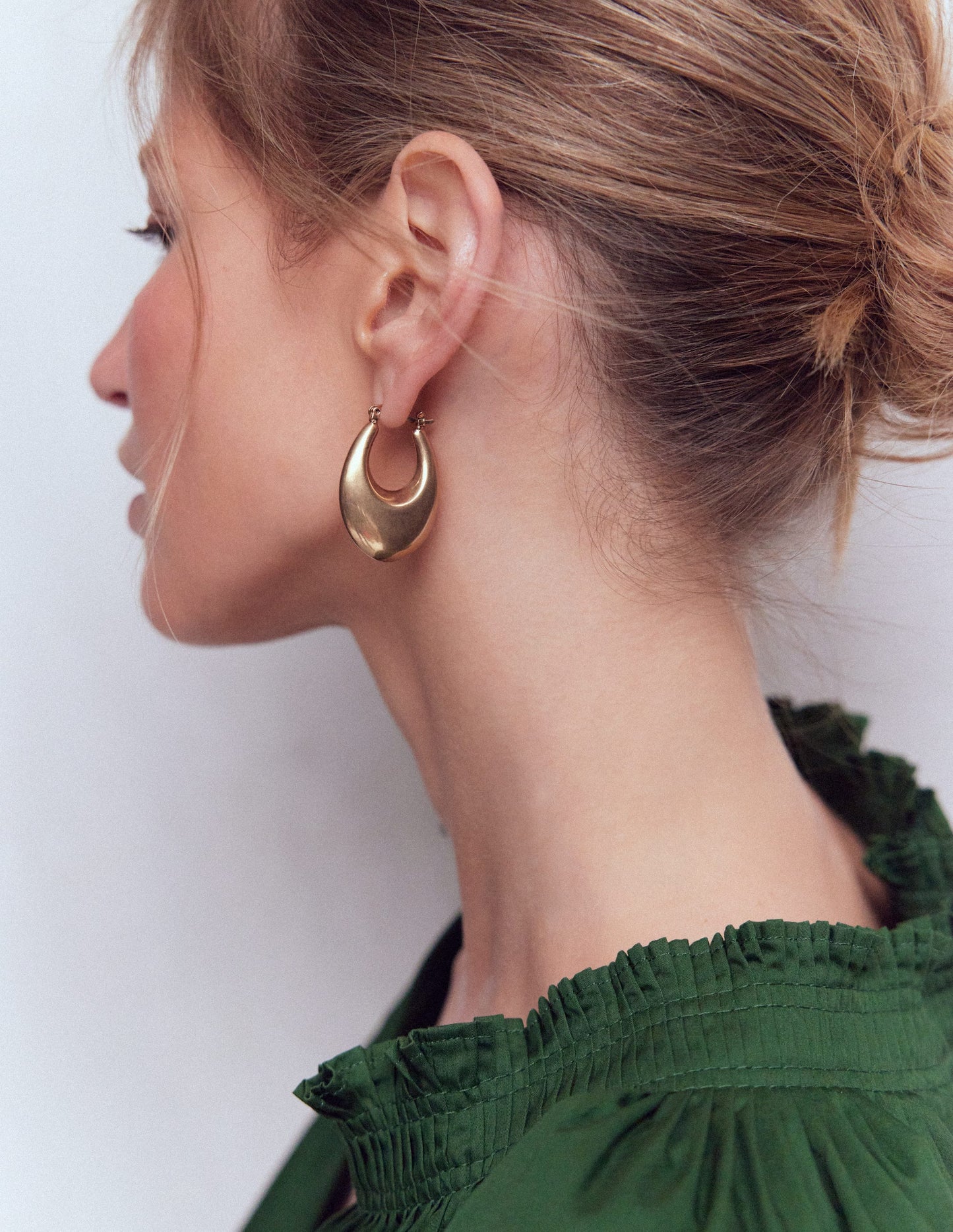 Chunky Clean Metal Hoops-Gold Colour