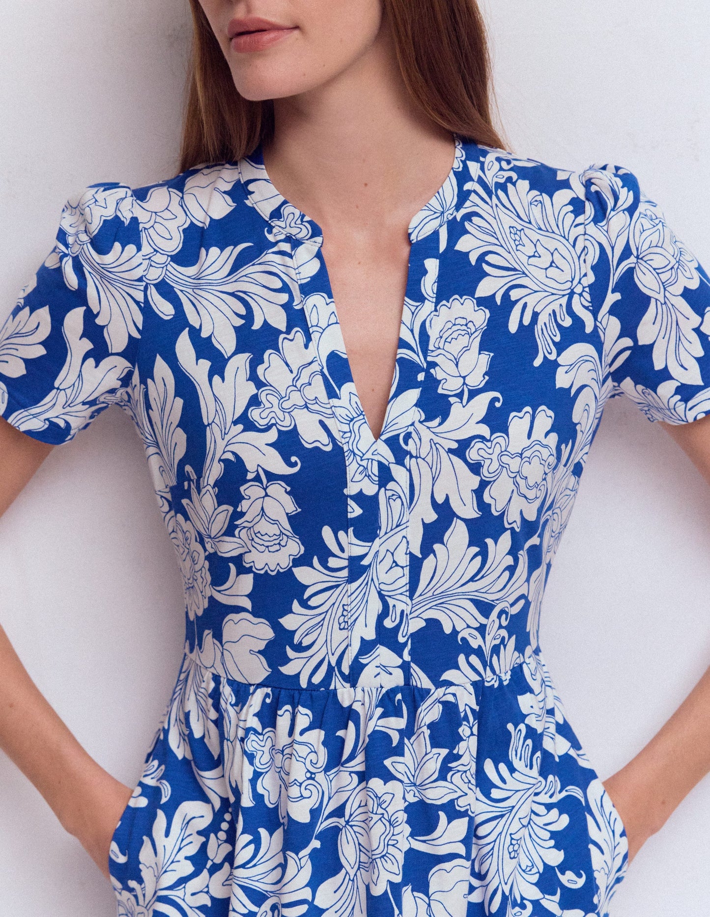 Naomi Short Jersey Dress-Blue, Botanical Flourish Mono