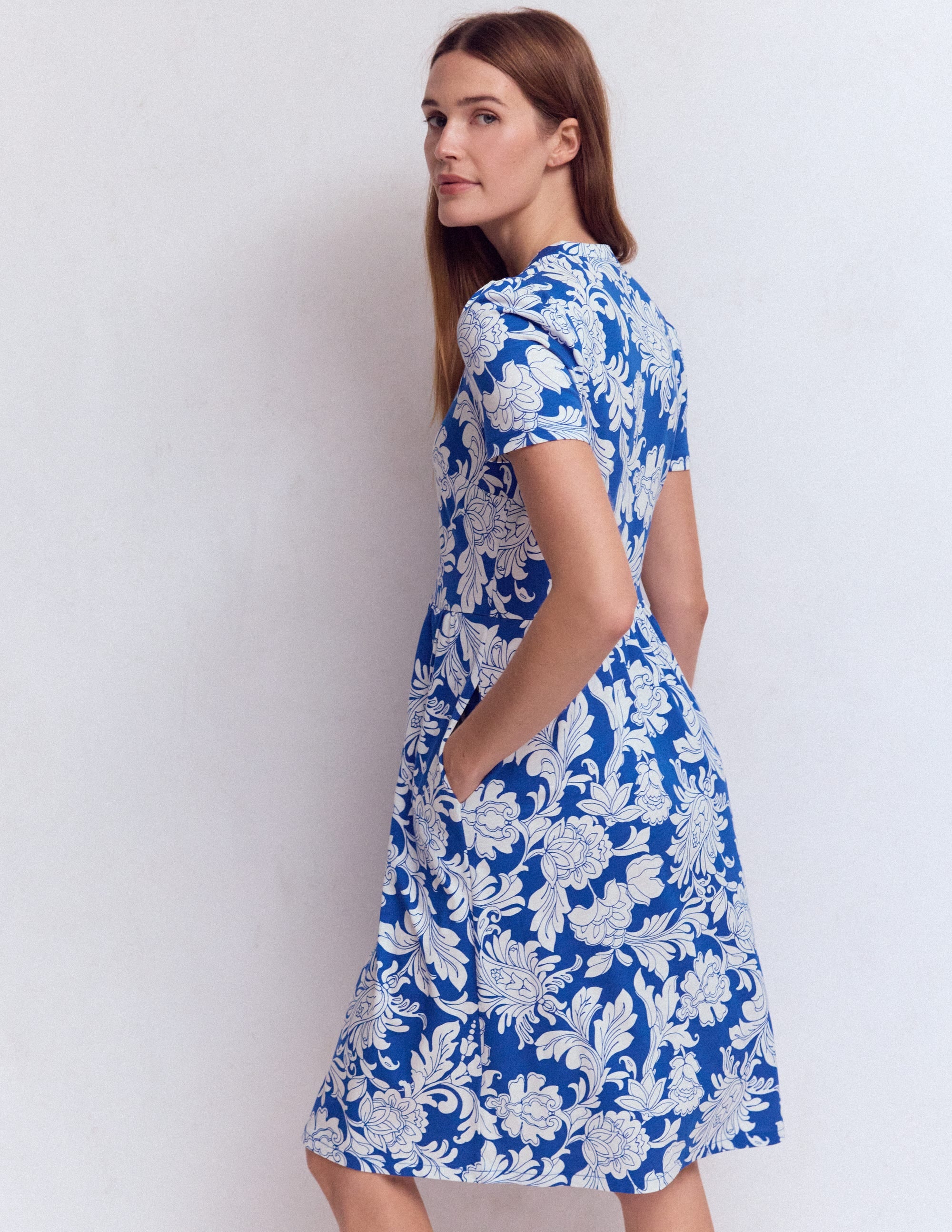 Naomi Short Sleeve Dress-Blue, Botanical Flourish Mono - Image 4