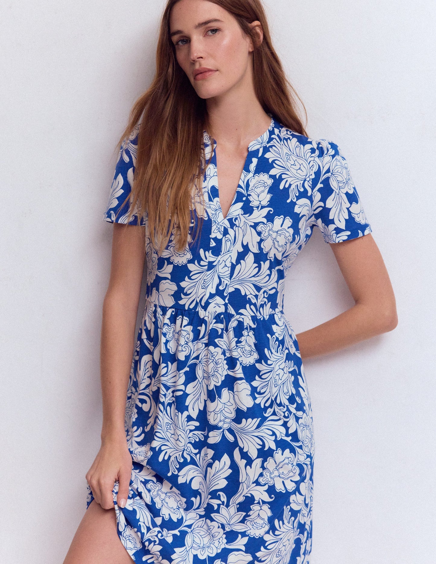 Naomi Short Jersey Dress-Blue, Botanical Flourish Mono