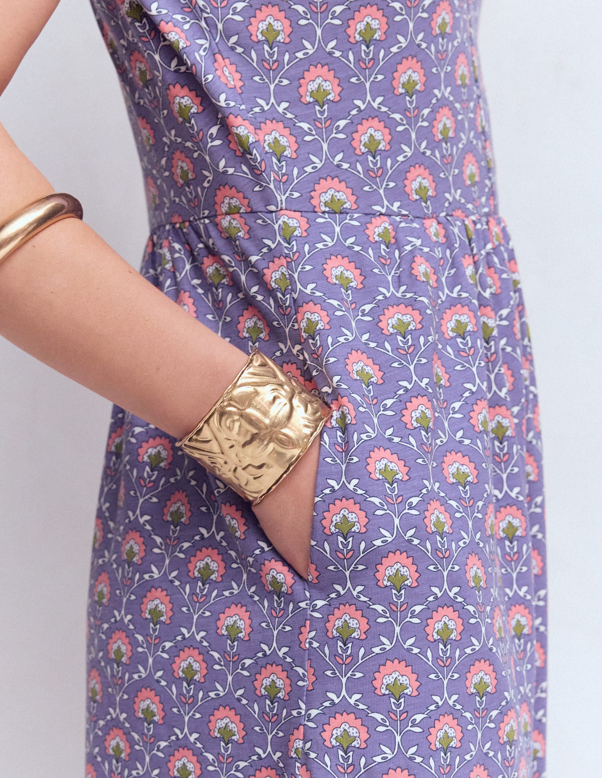 Naomi Short Sleeve Dress-Purple Thistle, Flower Lattice - Image 2