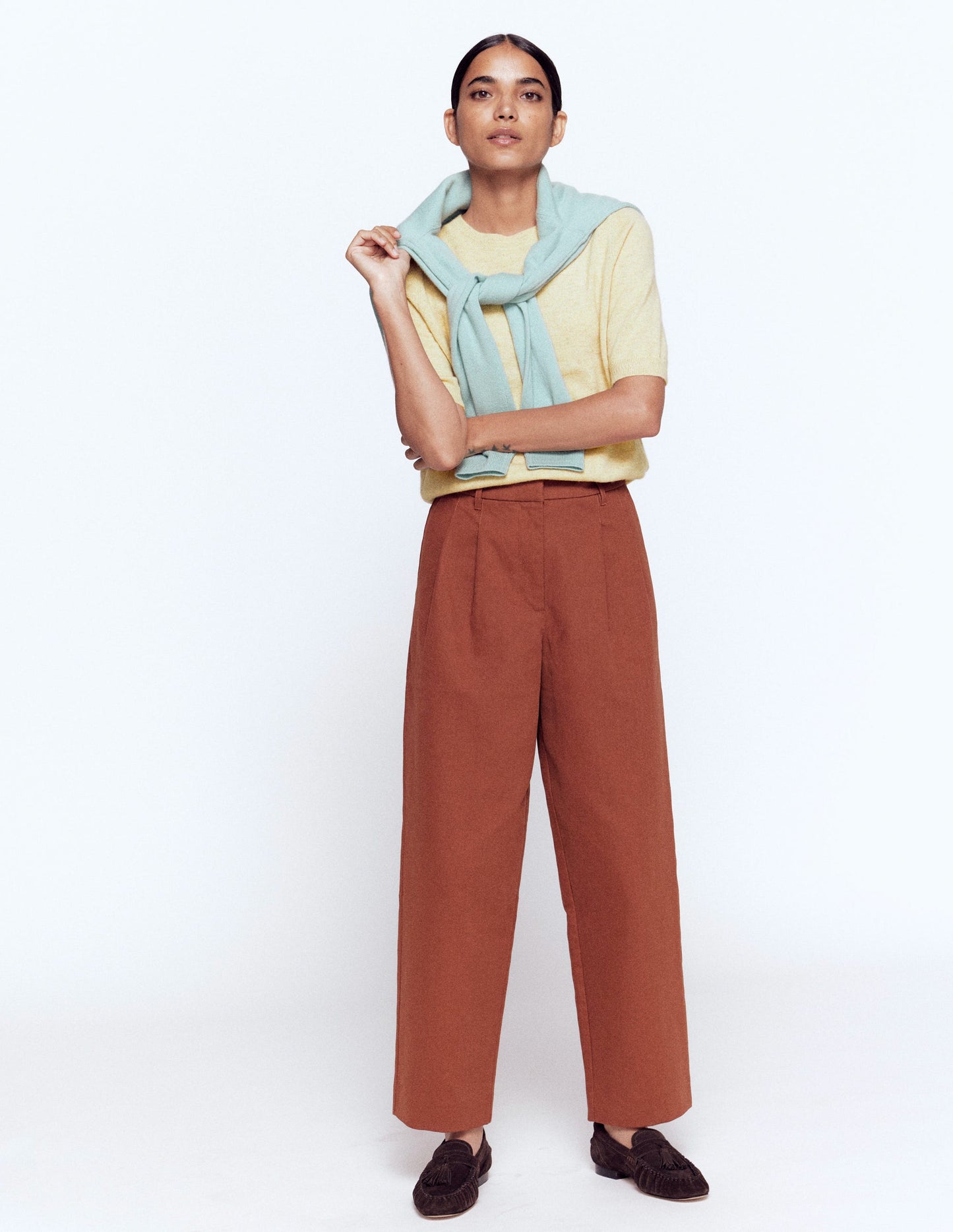 Eva Cashmere T-Shirt-Sandstone Yellow