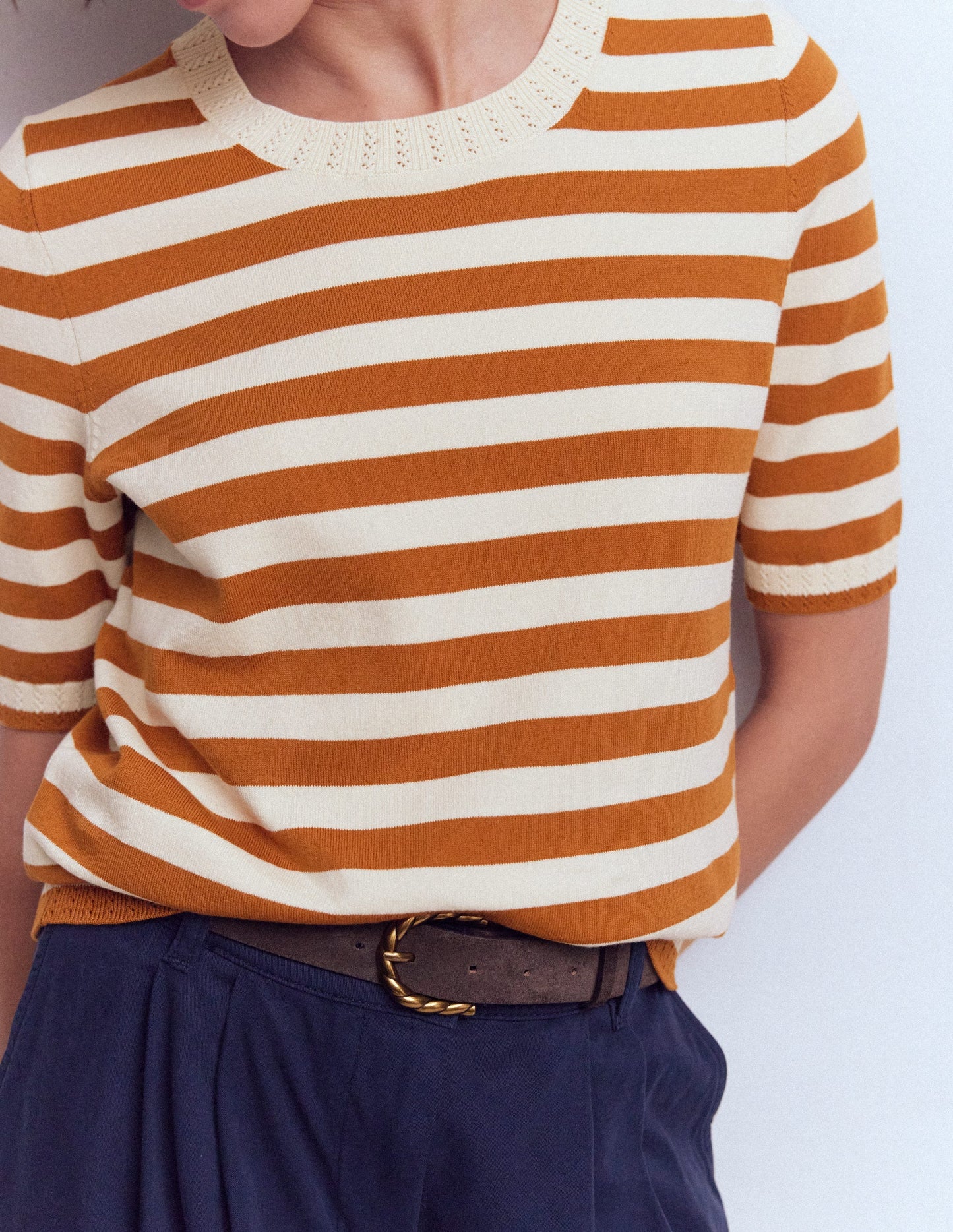 Emilia Cotton Crew T-shirt-Cognac/ Warm Ivory