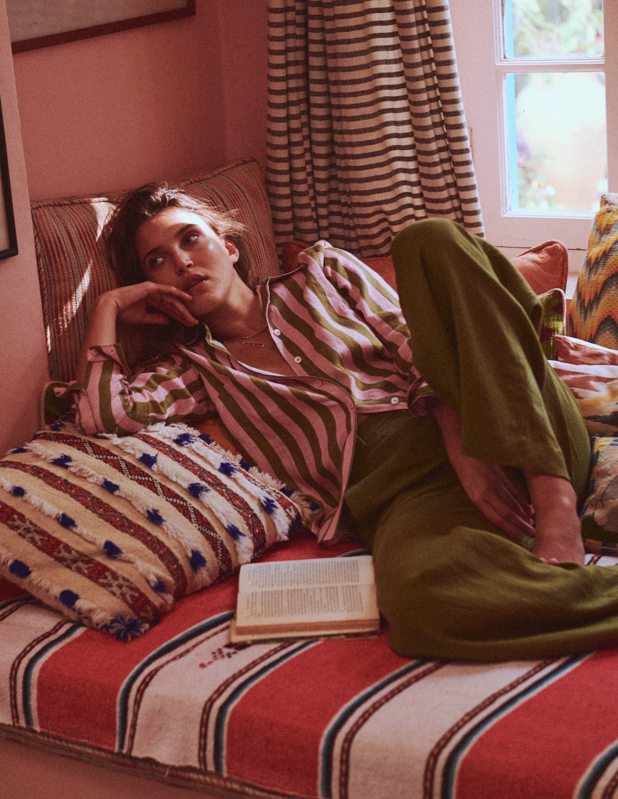 Belgravia Linen Trousers-Olive Green - Image 5