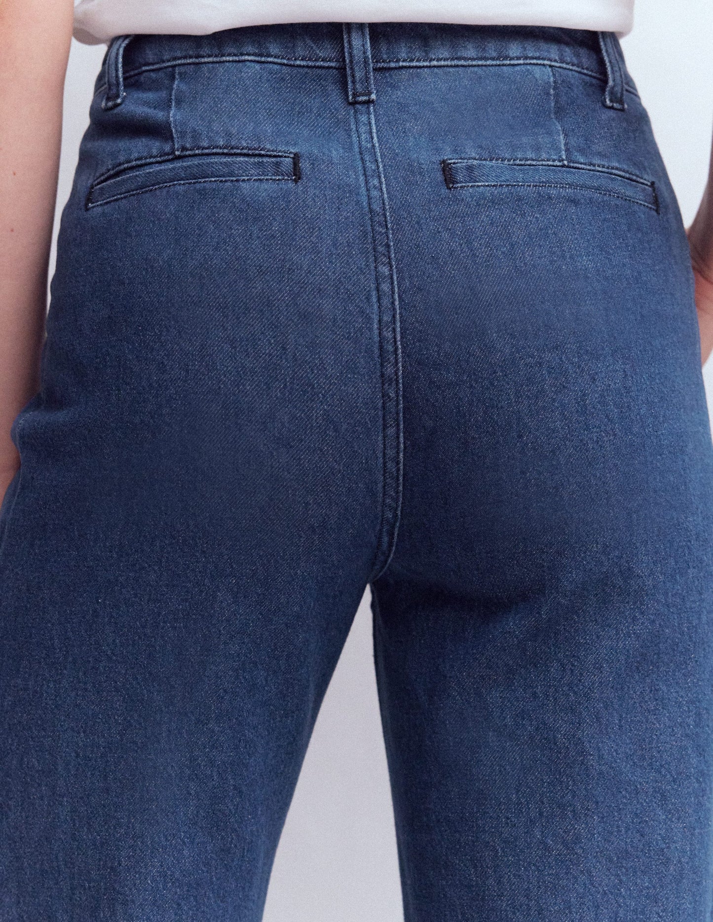 Pocket Detail Wide Leg Jeans-Mid Vintage