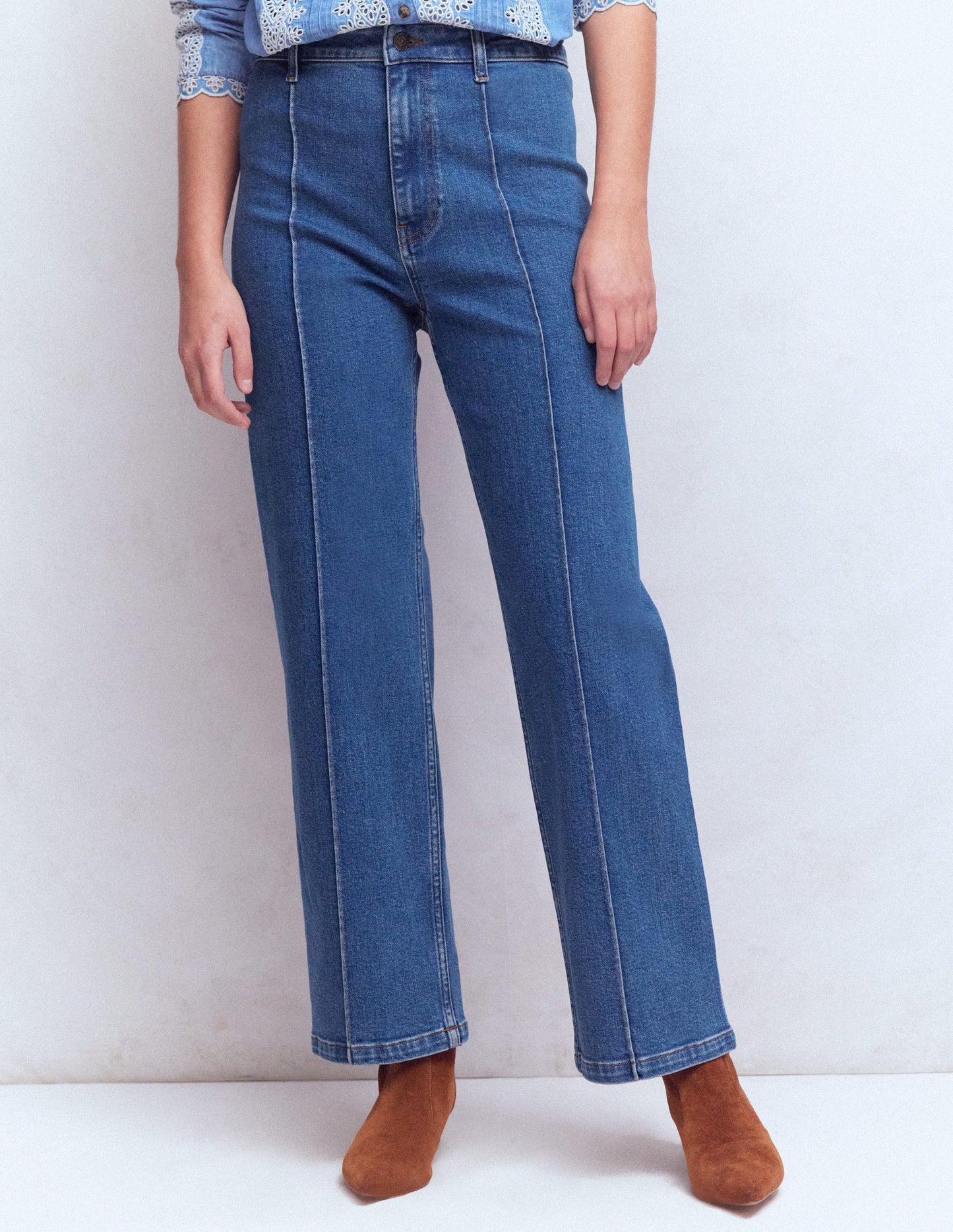 Pintuck Column Leg Jeans-Mid Vintage