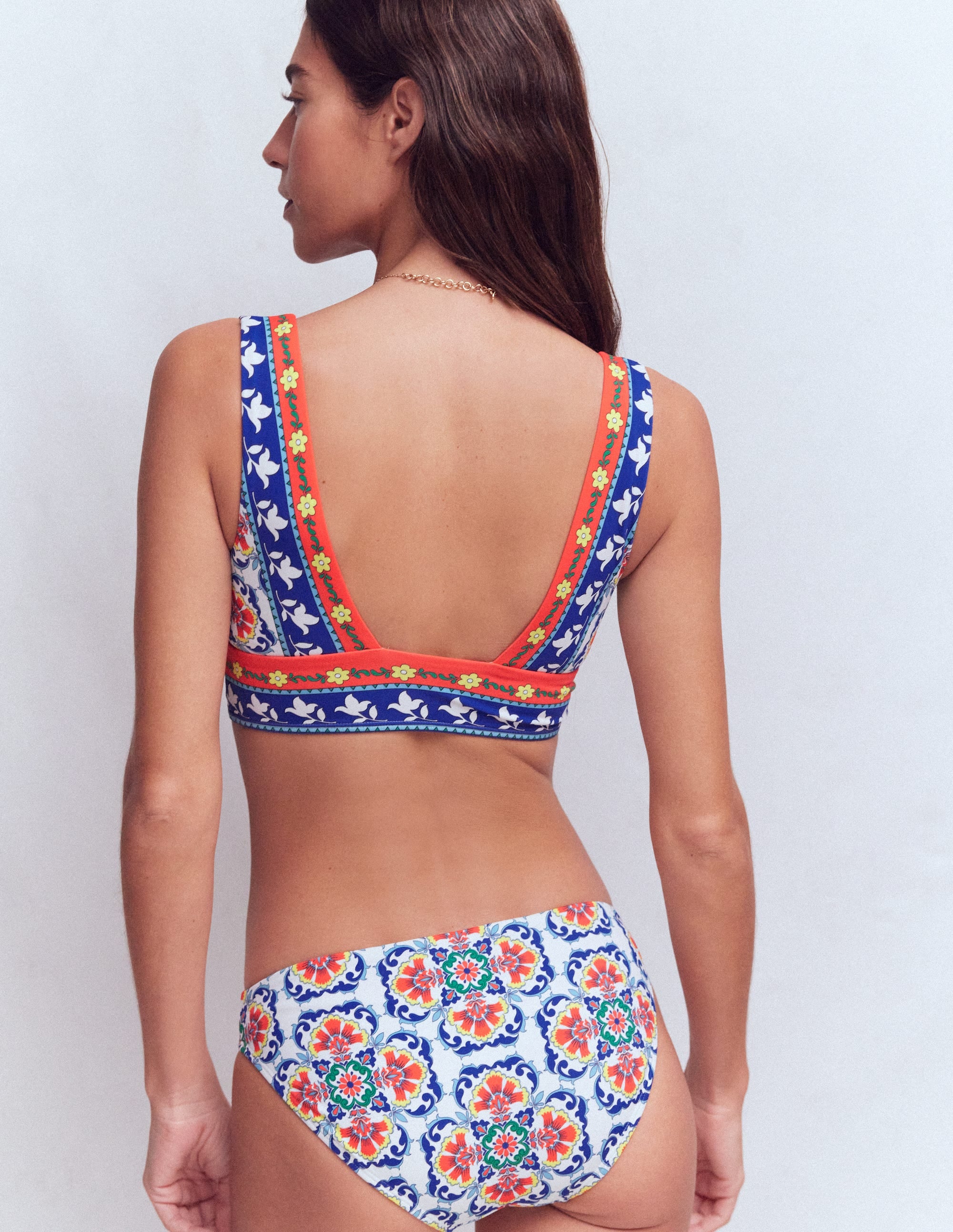 Porto V-neck Bikini Top-Multi, ornamental trellis - Image 3