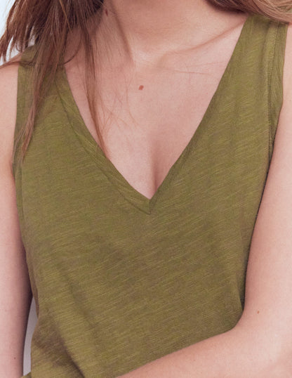 Regular V-Neck Slub Vest-Capulet Olive-2