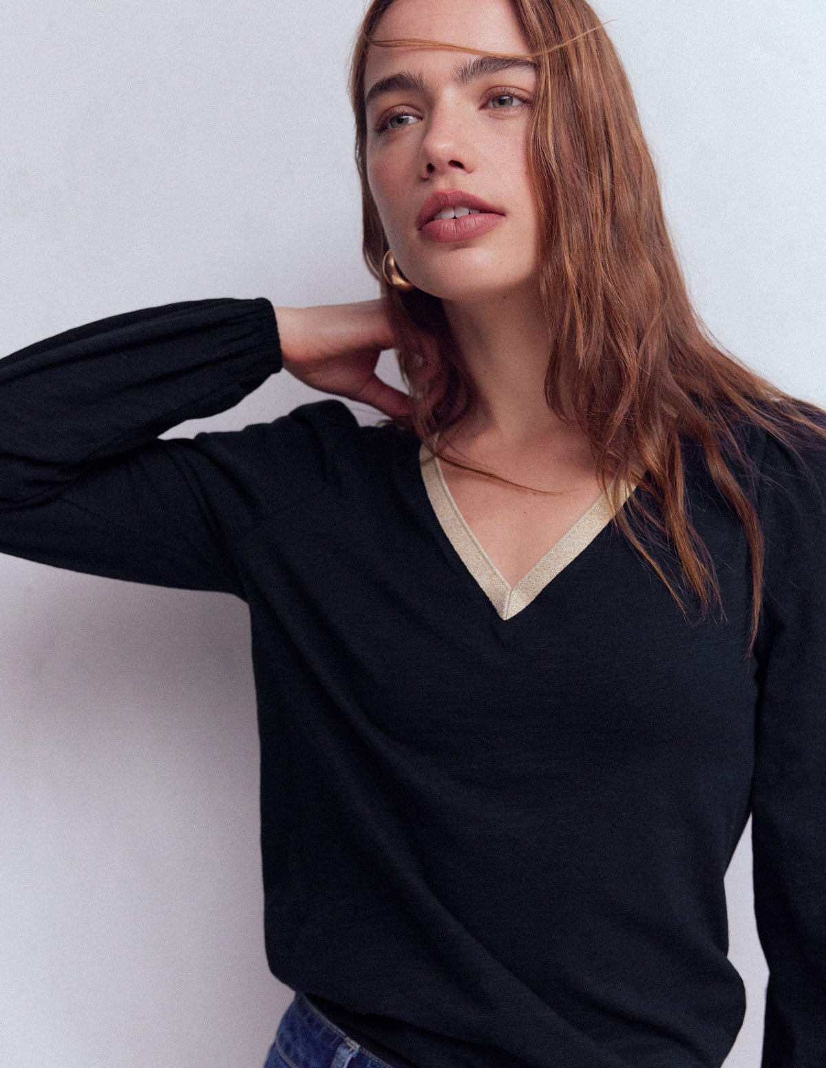 Metallic Trim V-neck Top-Navy - Image 1