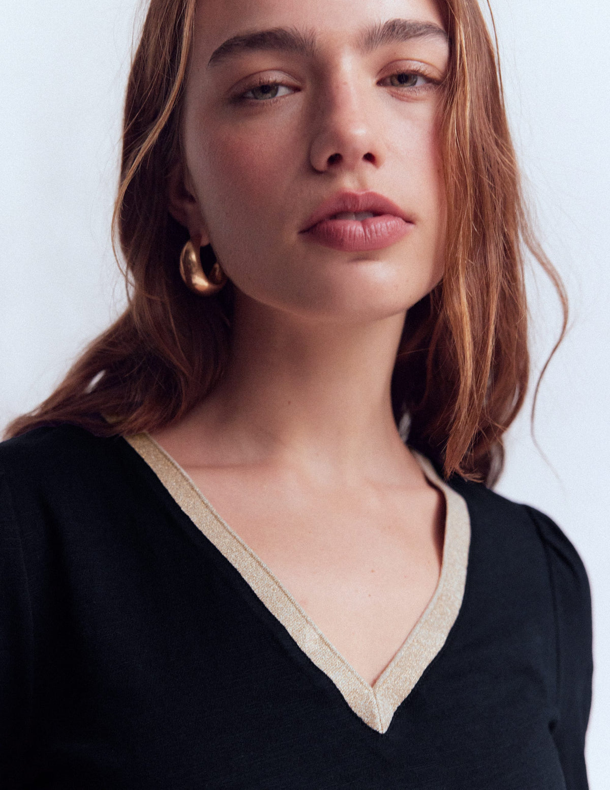 Metallic Trim V-neck Top-Navy - Image 2