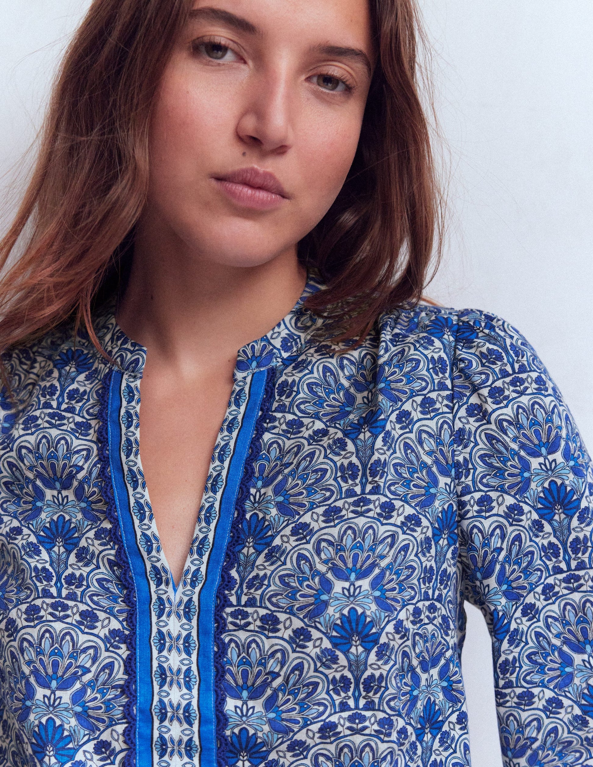 Notch Neck Linen Trim Top-Blue, Elaborate Terrace-2