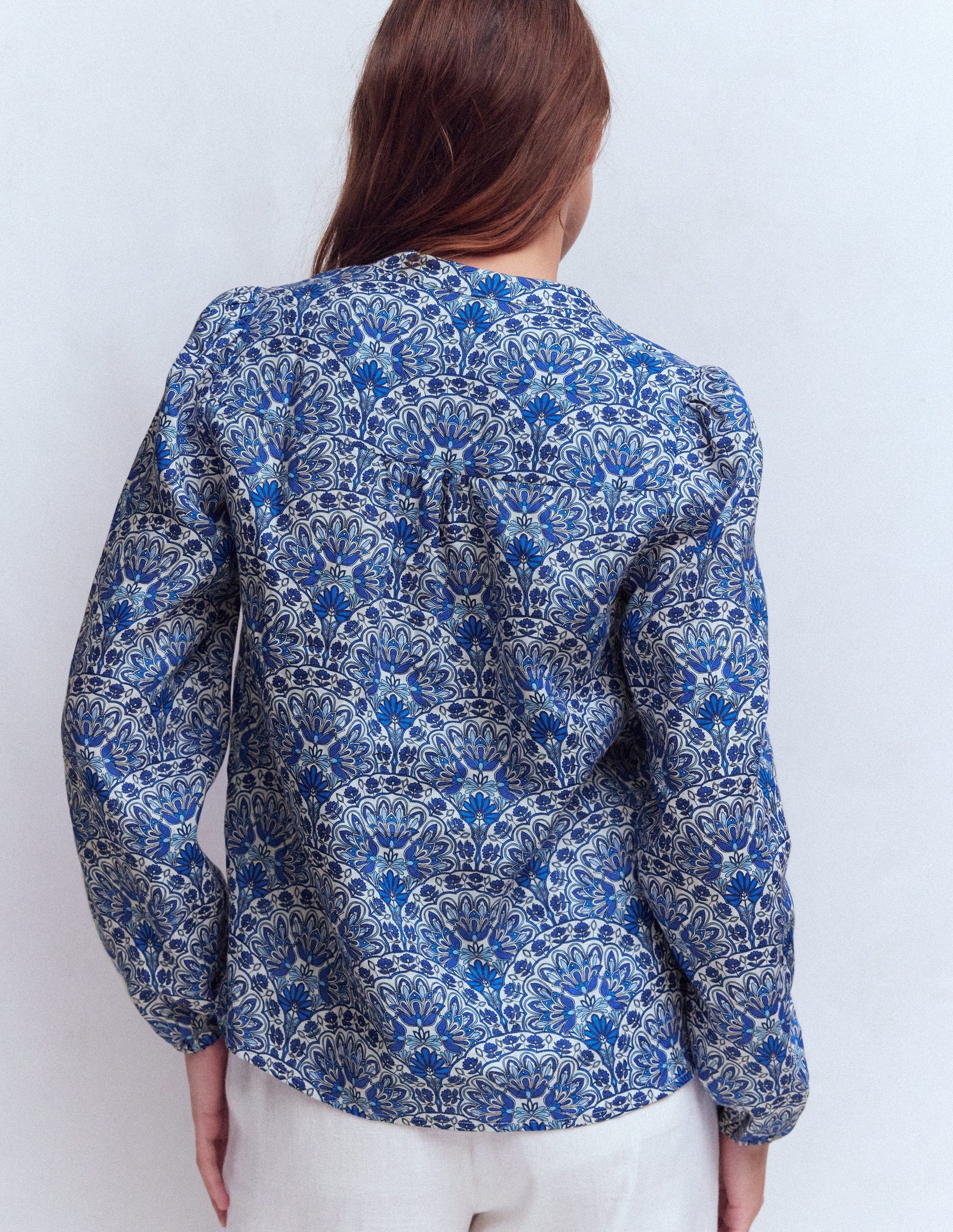 Notch Neck Linen Trim Top-Blue, Elaborate Terrace-3