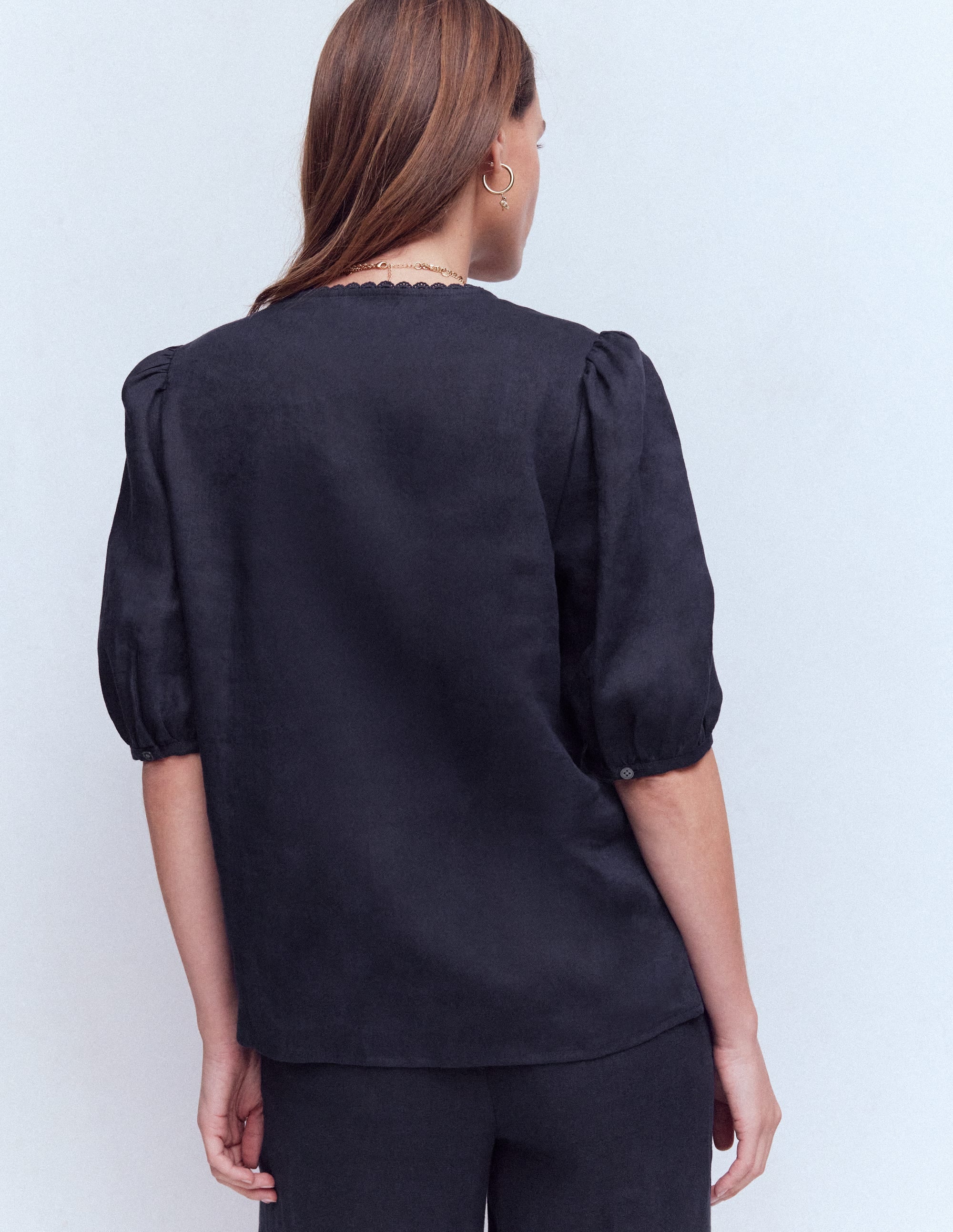 Leah Short Sleeve Linen Top-Navy - Image 3