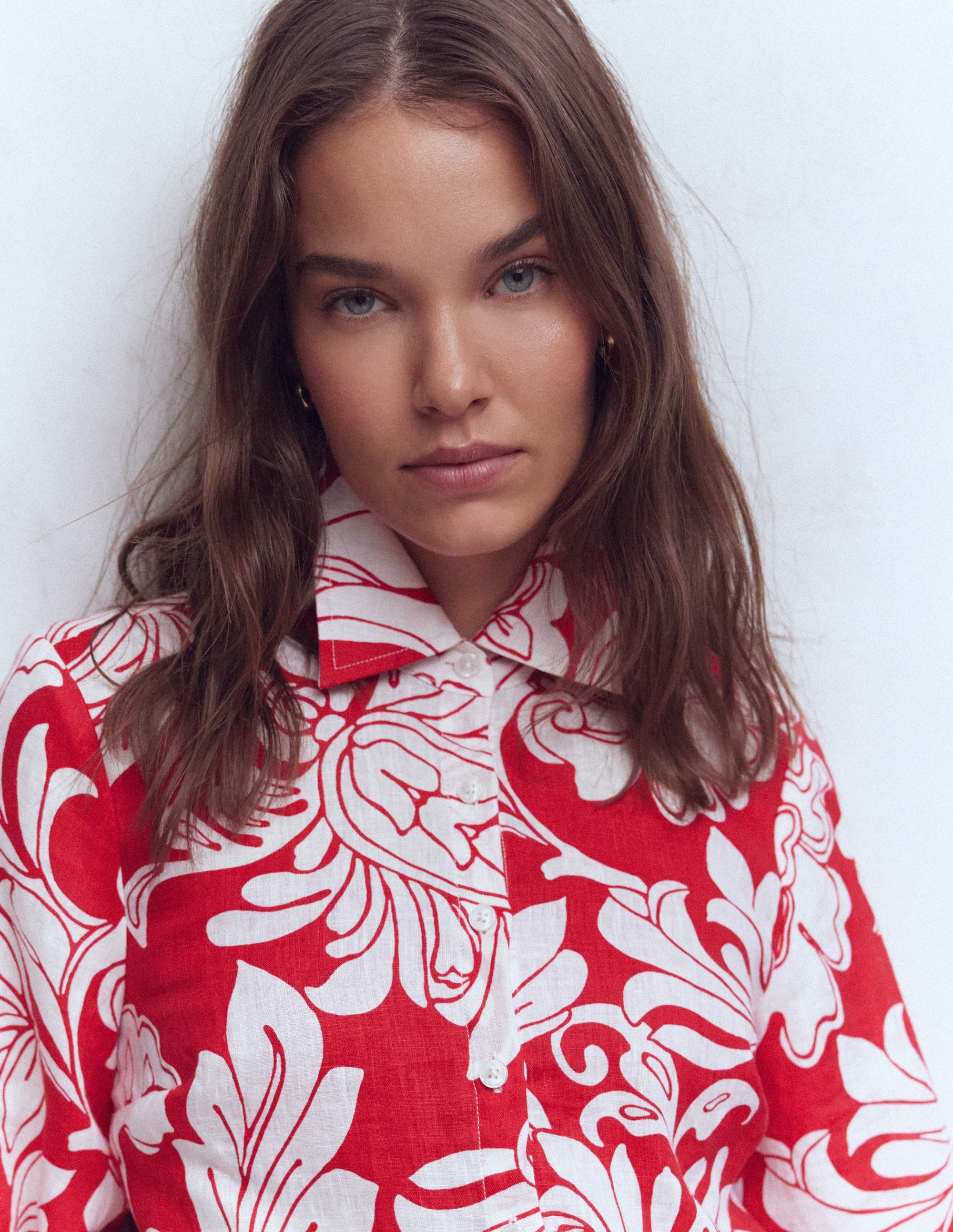 Puff Sleeve Linen Shirt-Merida Red, Botanical Flourish - Image 3