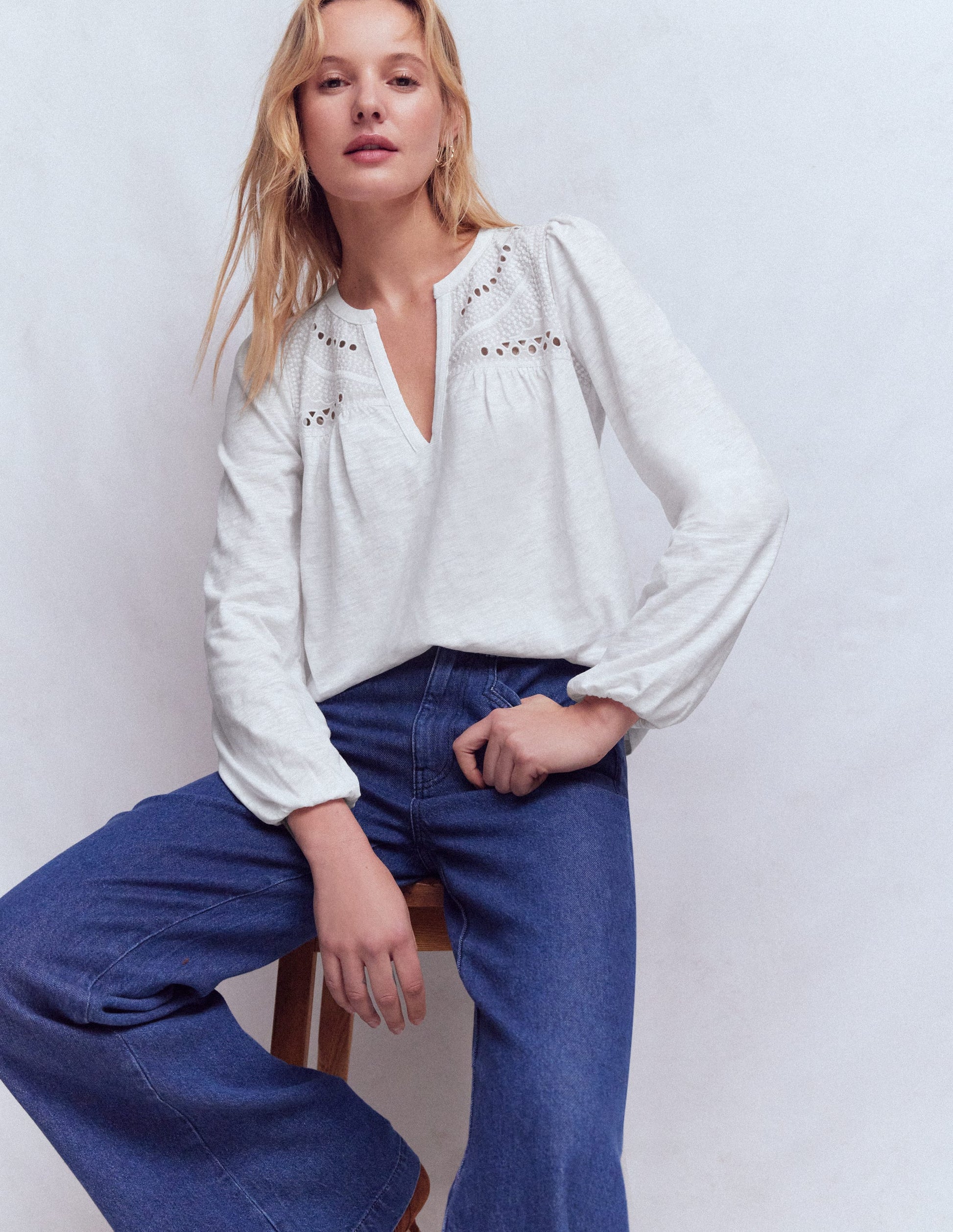 Woven-Mix Notch Neck Top-White-4