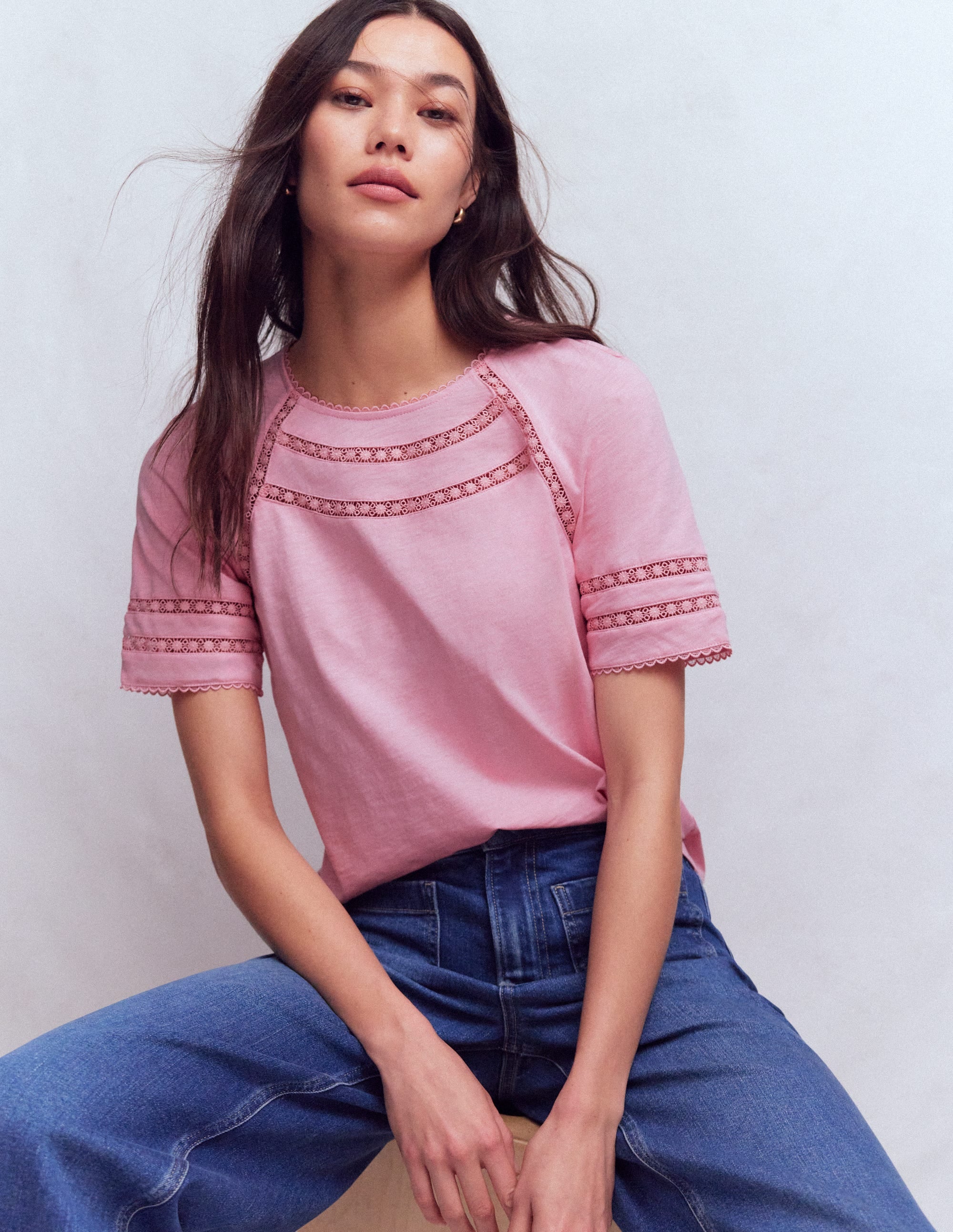 Poppy Trim Crew T-shirt-Pink Dolphin - Image 1