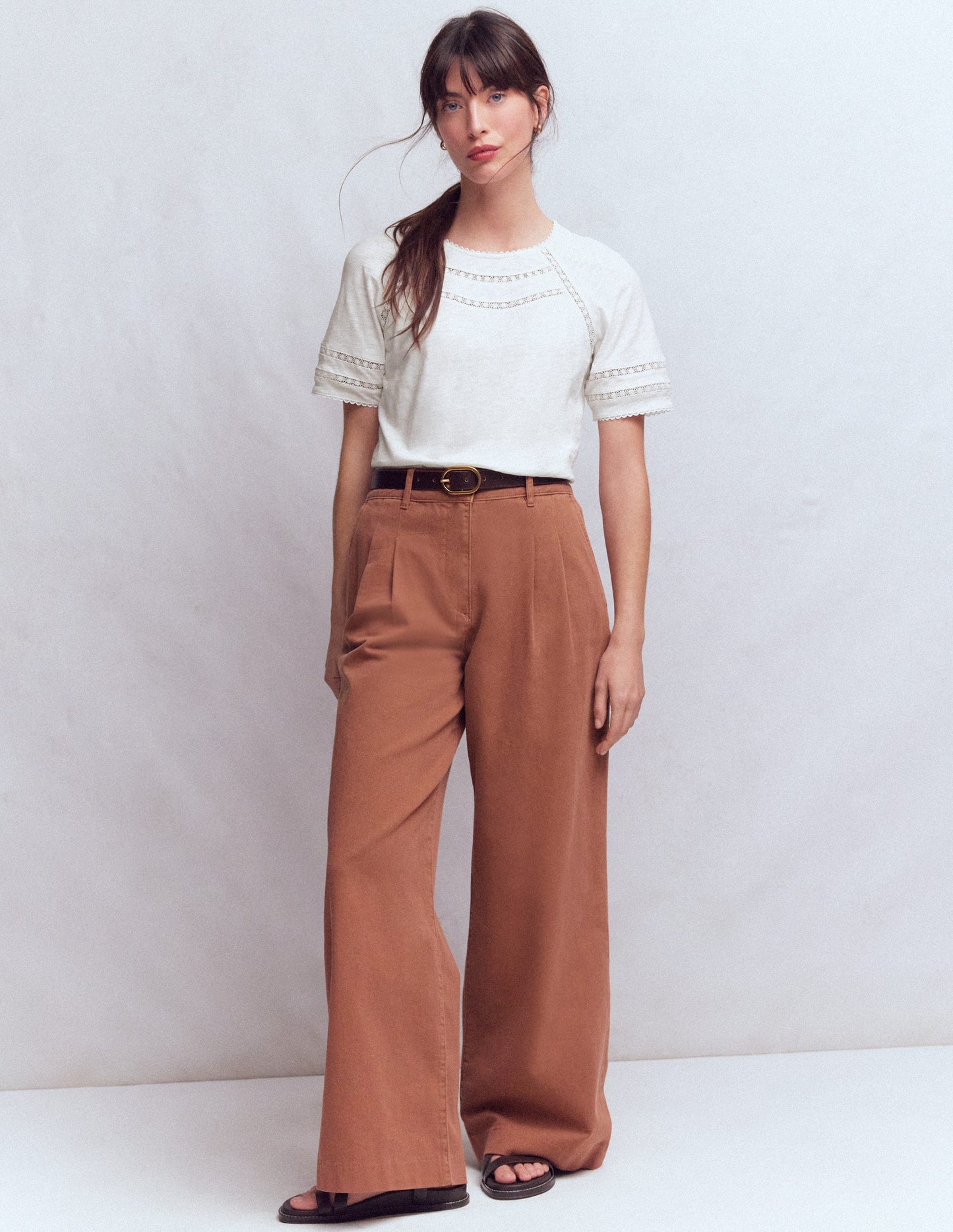 Poppy Trim Crew T-shirt-White