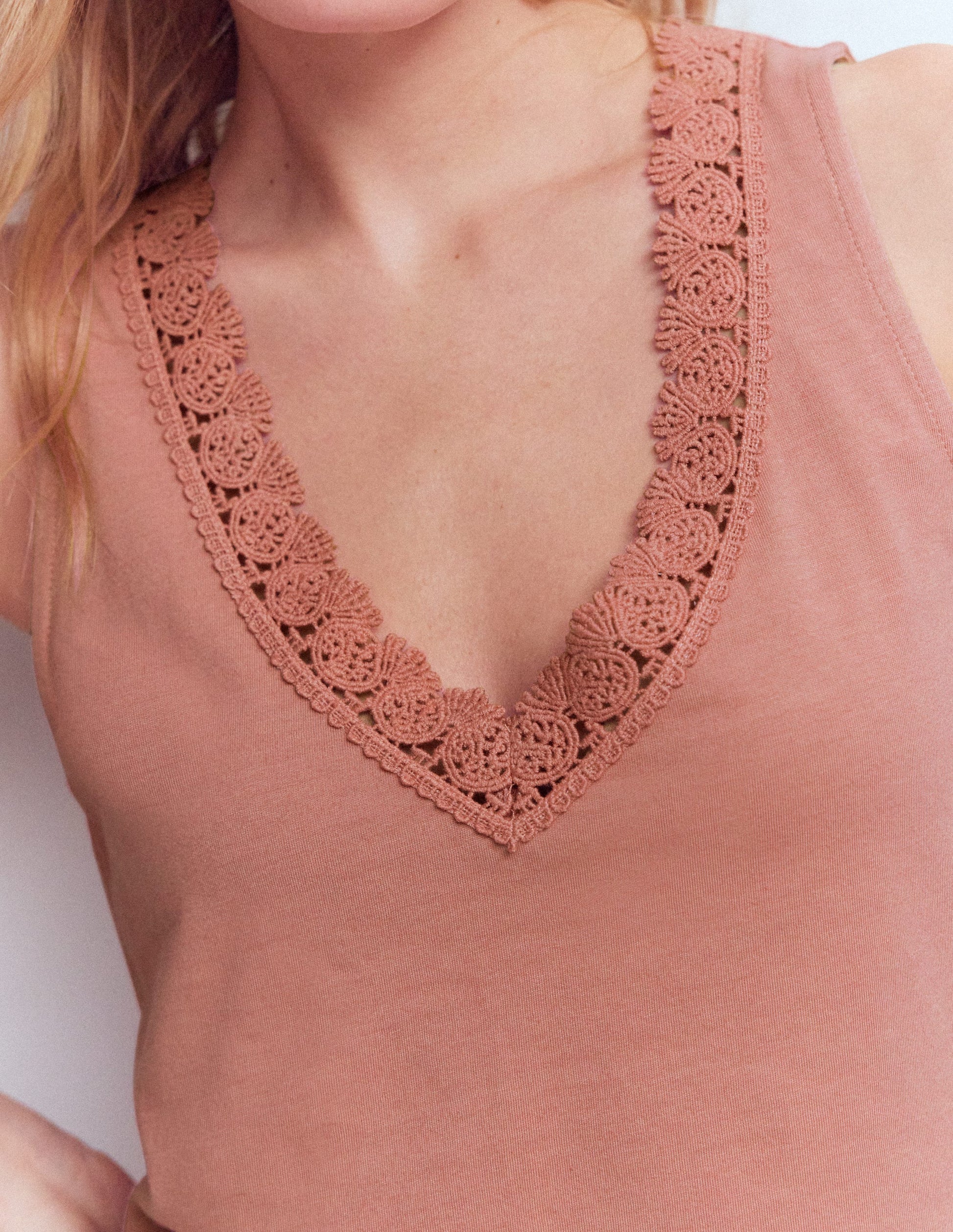 Flora Lace Trim Supersoft Vest-Vintage Rose-2
