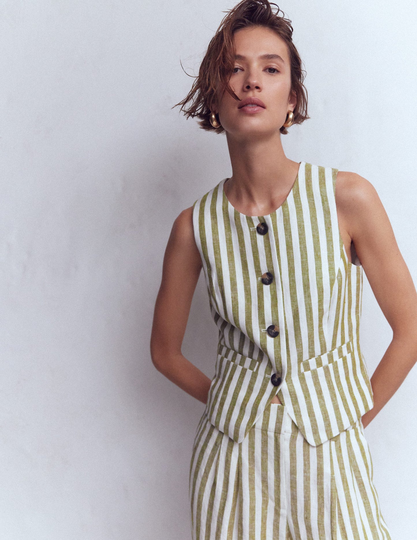 Linen Scoop Neck Waistcoat-Olive, Ivory Stripe