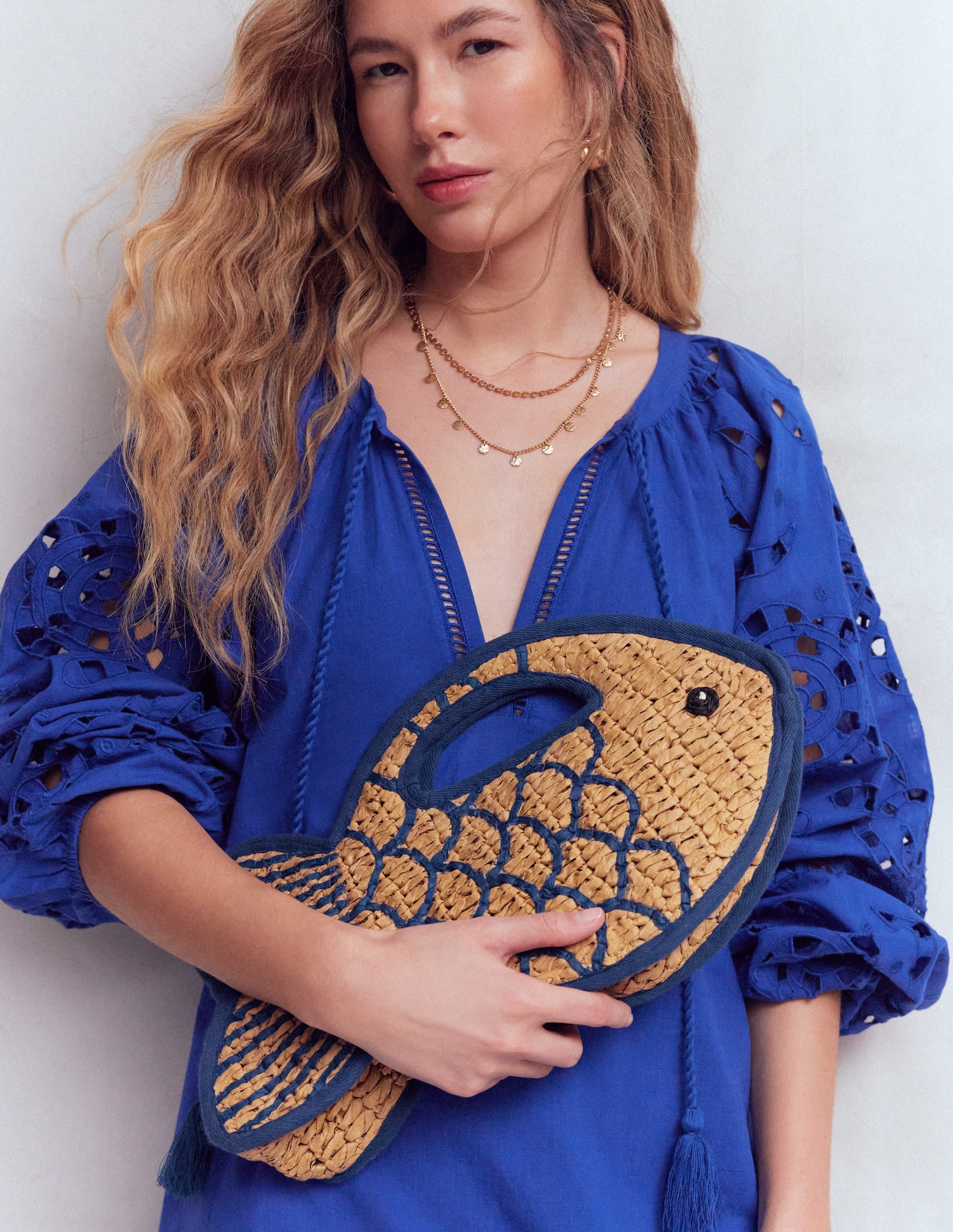 Novelty Fish Clutch-Natural/Bright Blue - Image 2