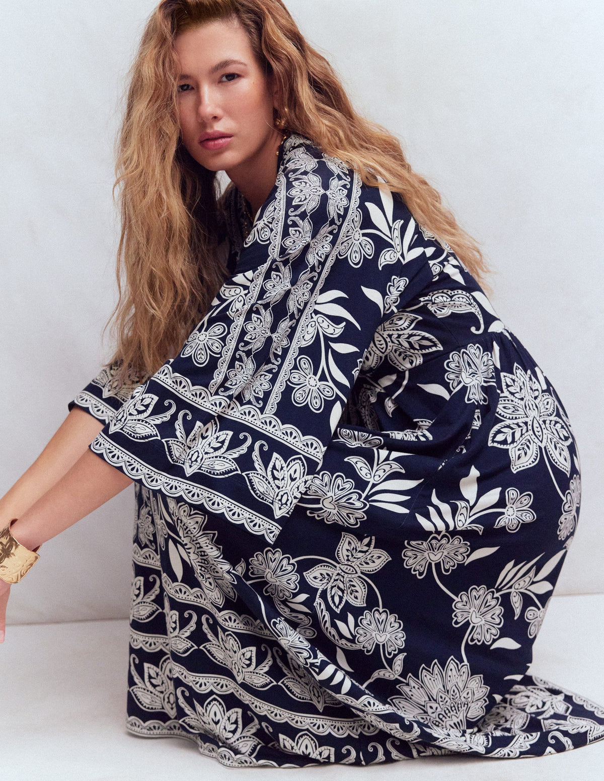Nell Kimono Midi Jersey Dress-Navy, Elegant Blossom - Image 5