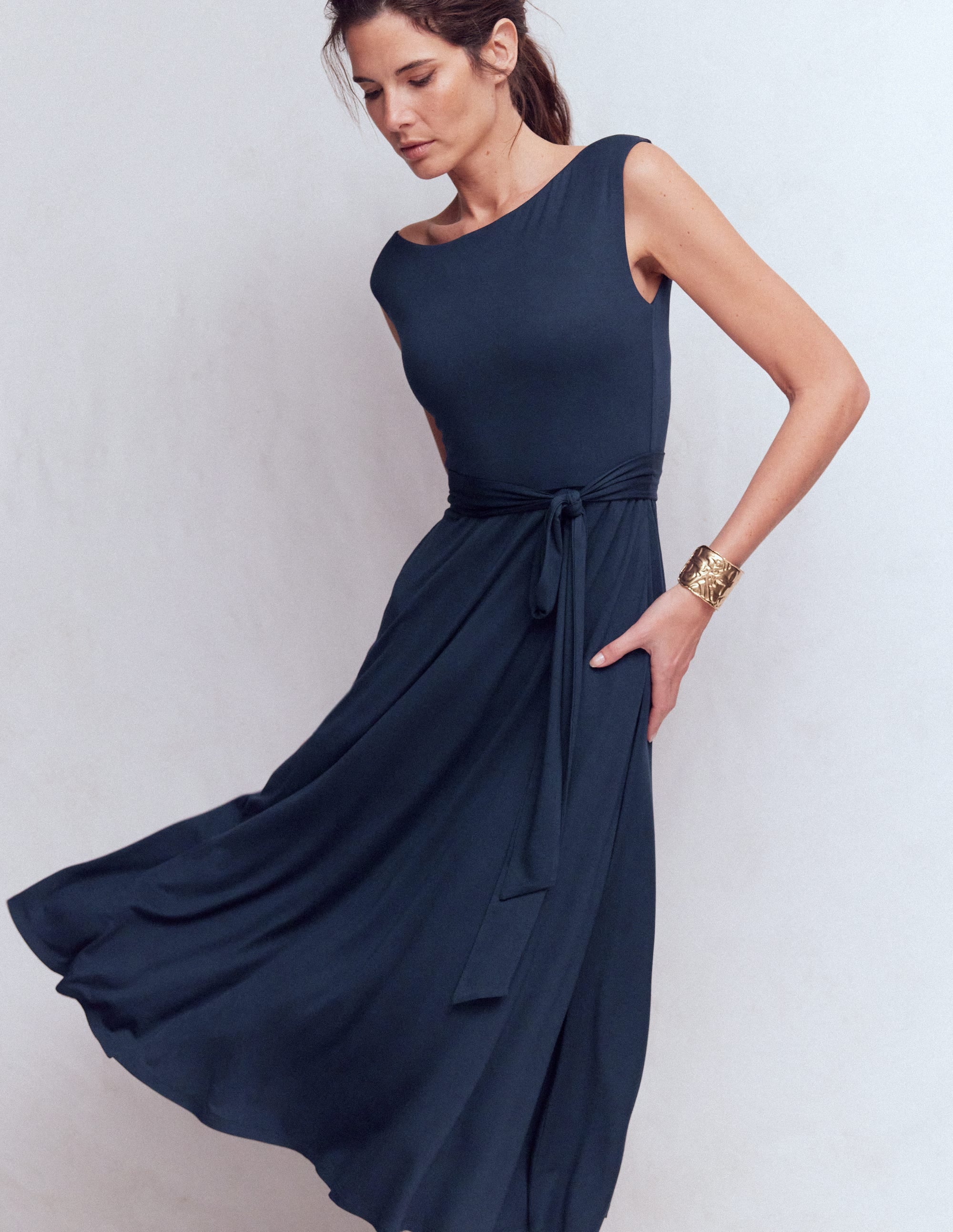 Tamsin Jersey Midi Dress-Navy - Image 5