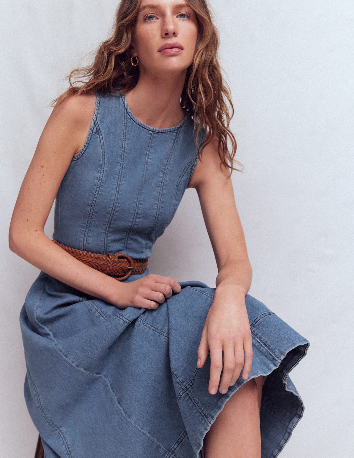 Annet Denim Midi Dress-Mid Vintage - Image 5