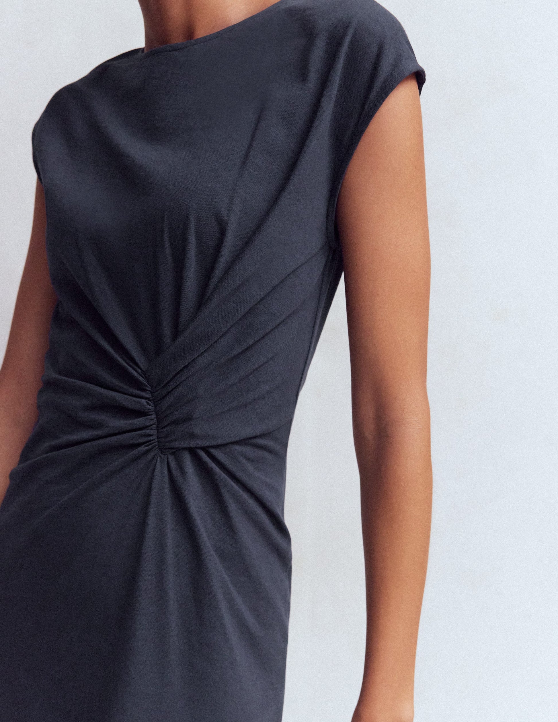Delilah Twist Midi Dress-Navy-2