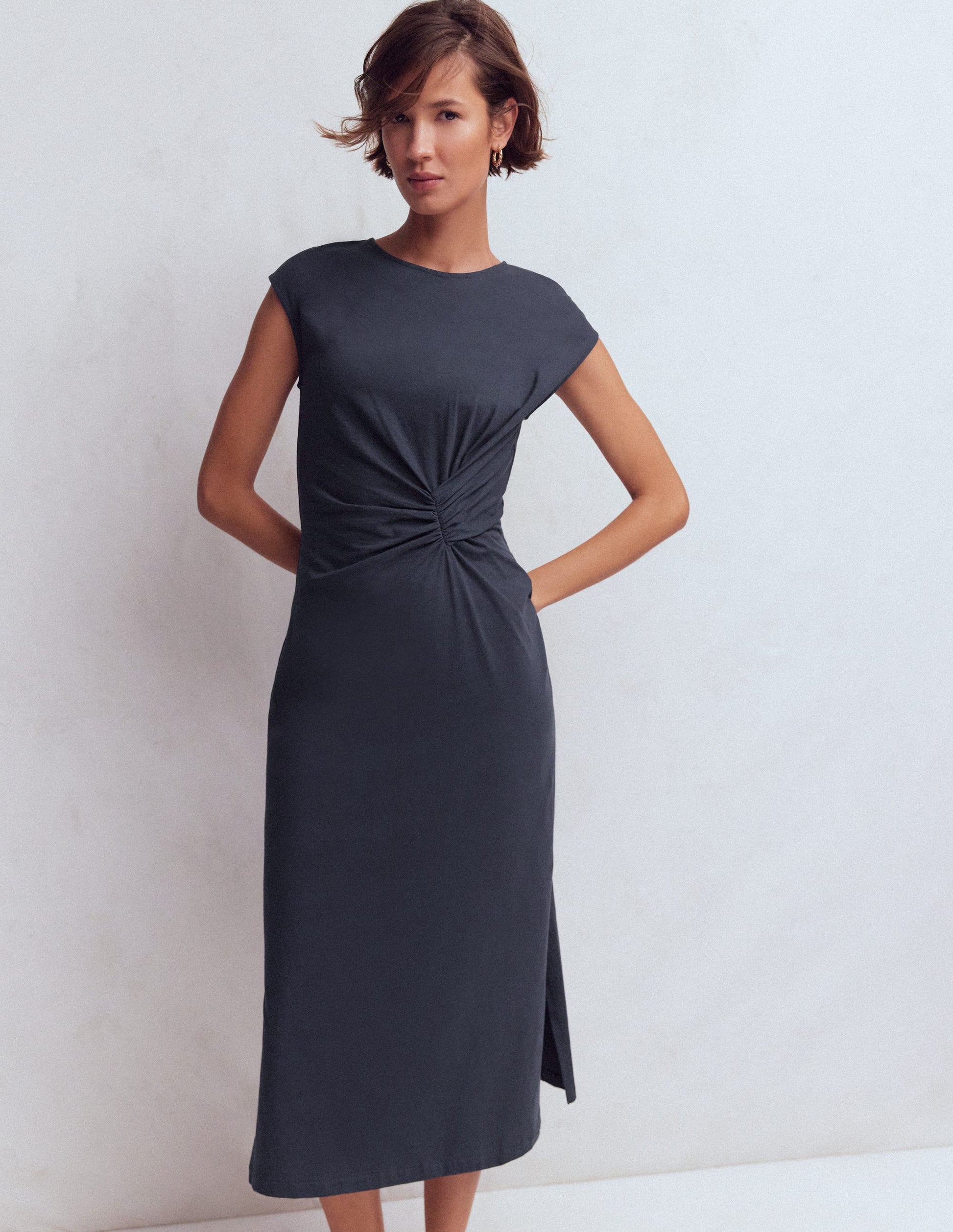 Delilah Twist Midi Dress-Navy-4