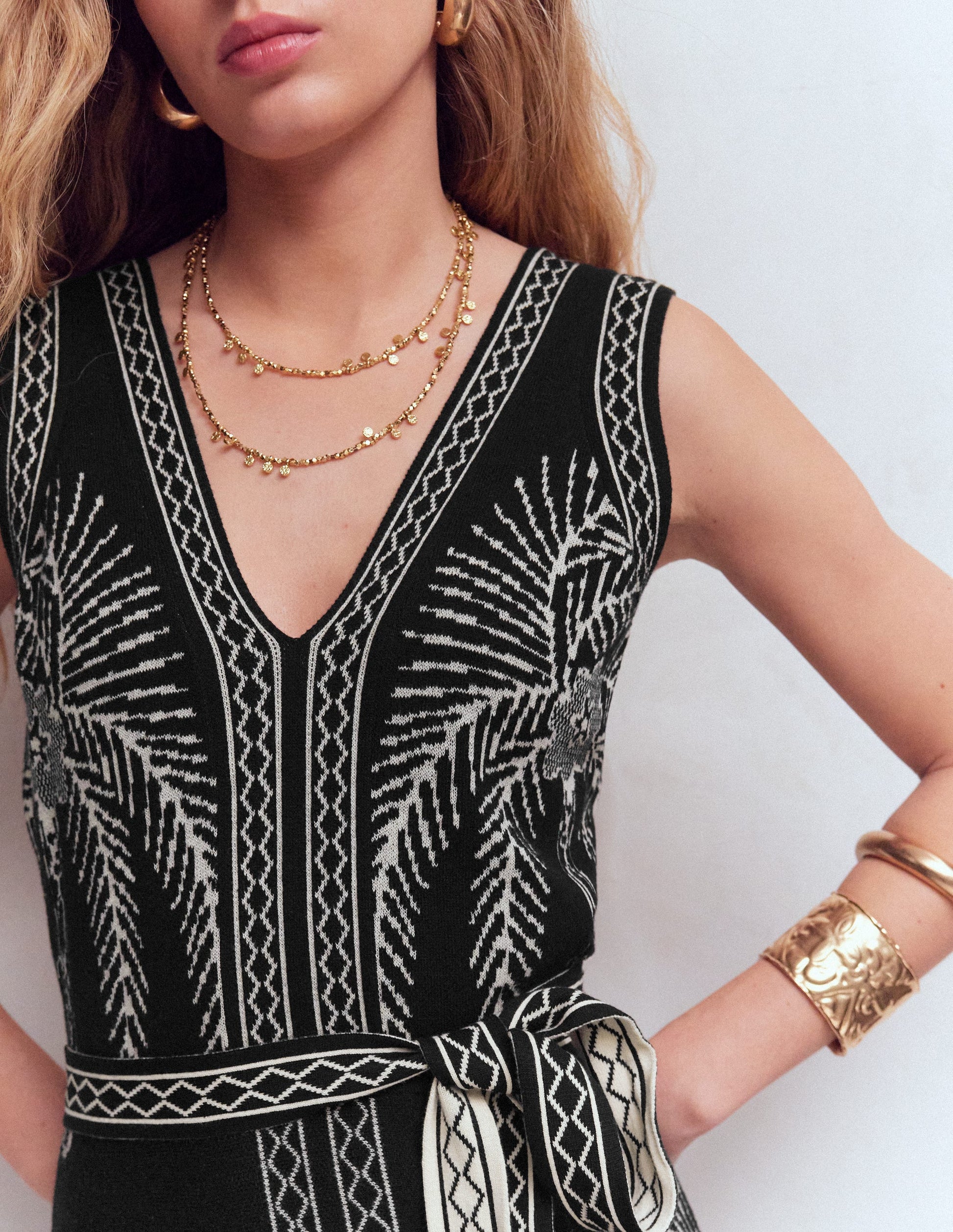 V Neck Jacquard Dress-Palm Jacquard-4