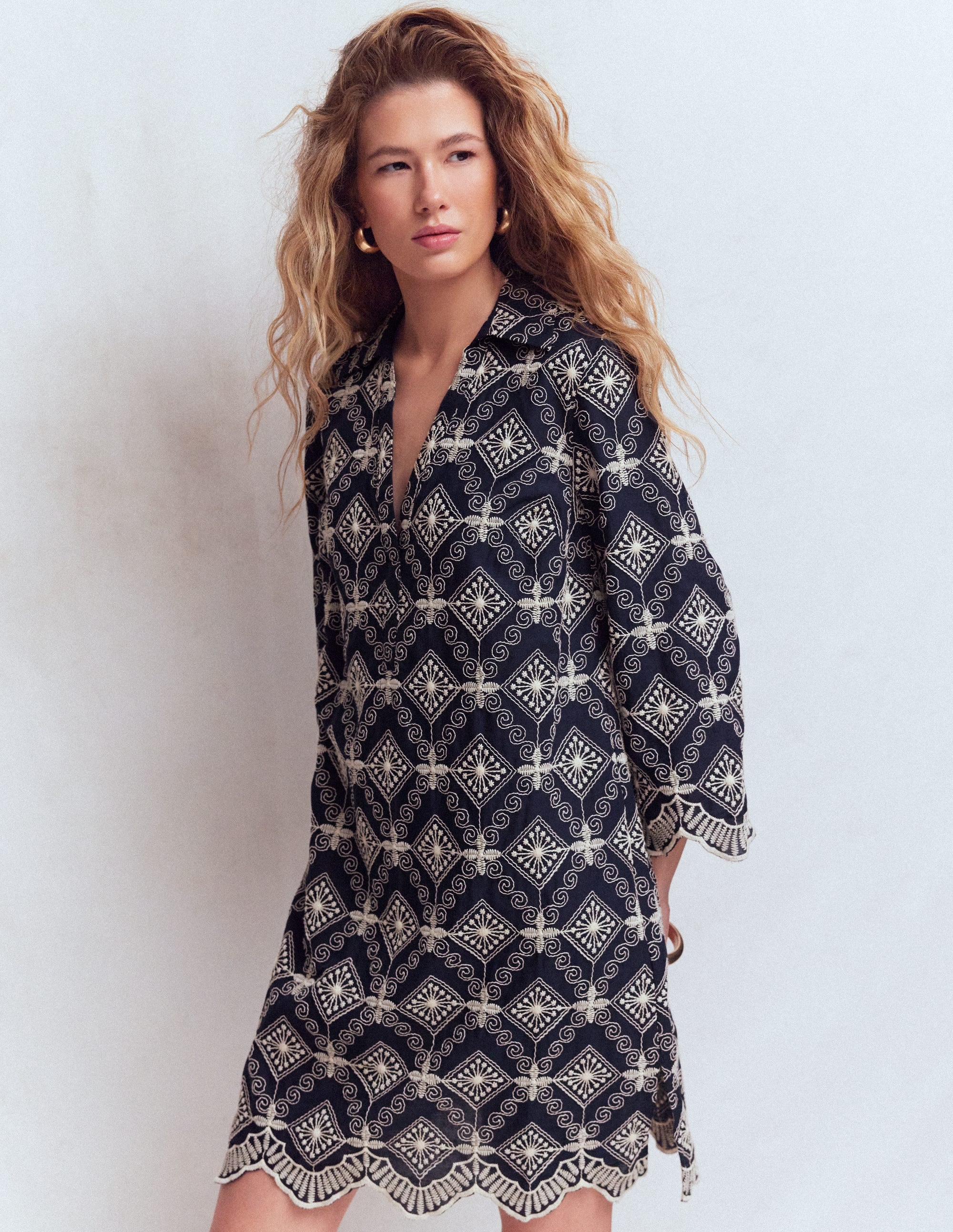 Carmen Broderie Short Dress-Navy Broderie - Image 5