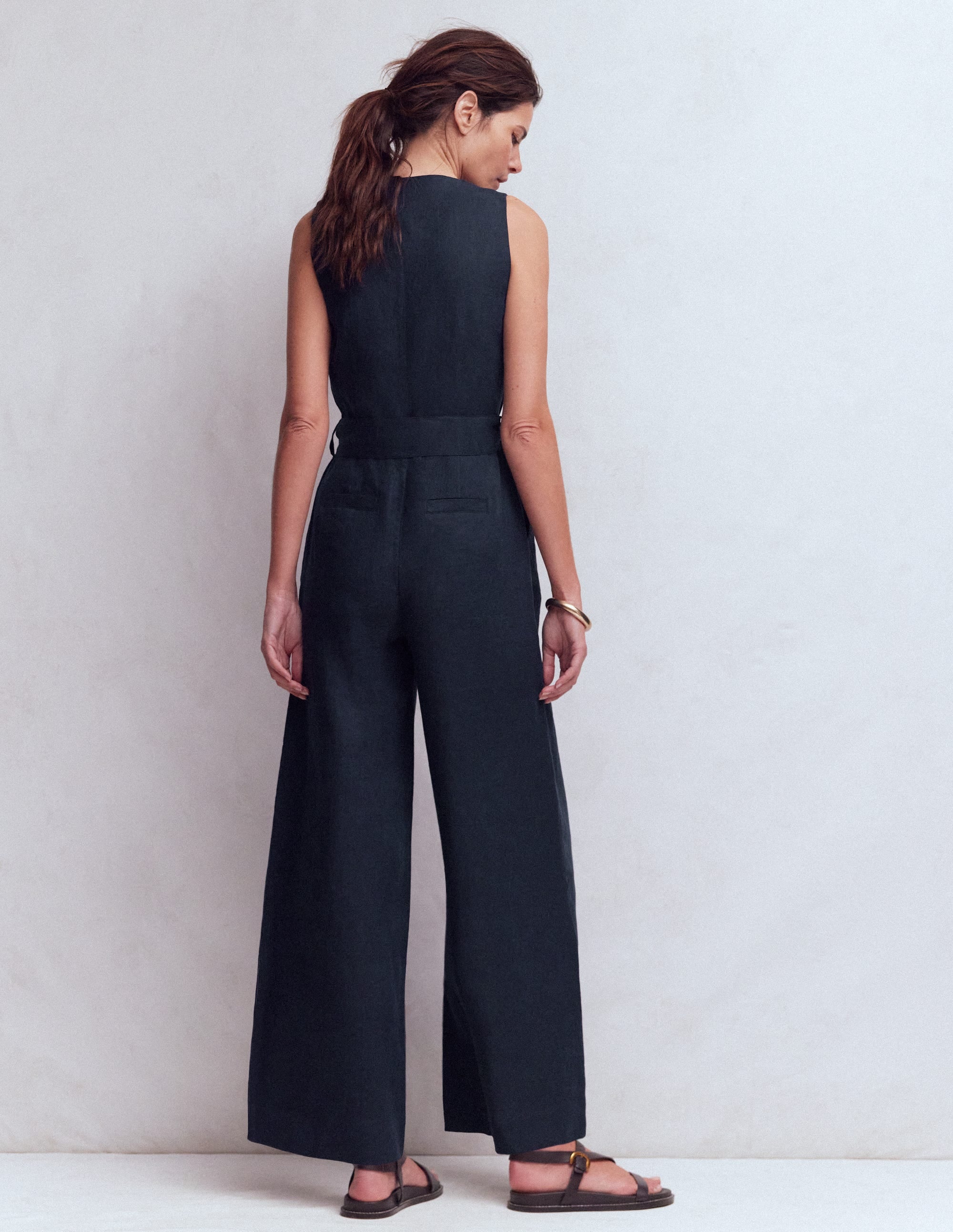 Laura V-neck Linen Jumpsuit-Navy - Image 3
