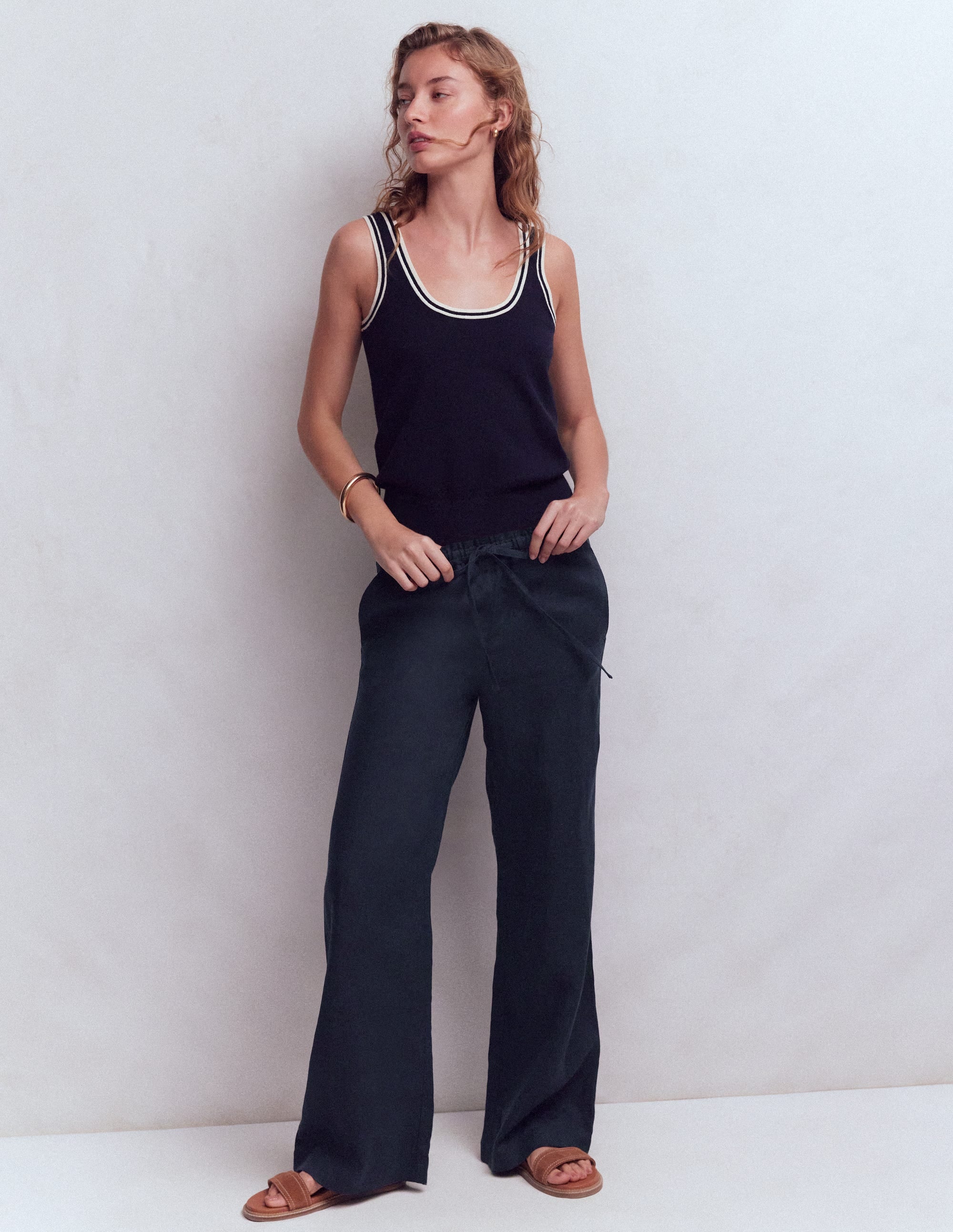 Islington Linen Trousers-Navy - Image 6