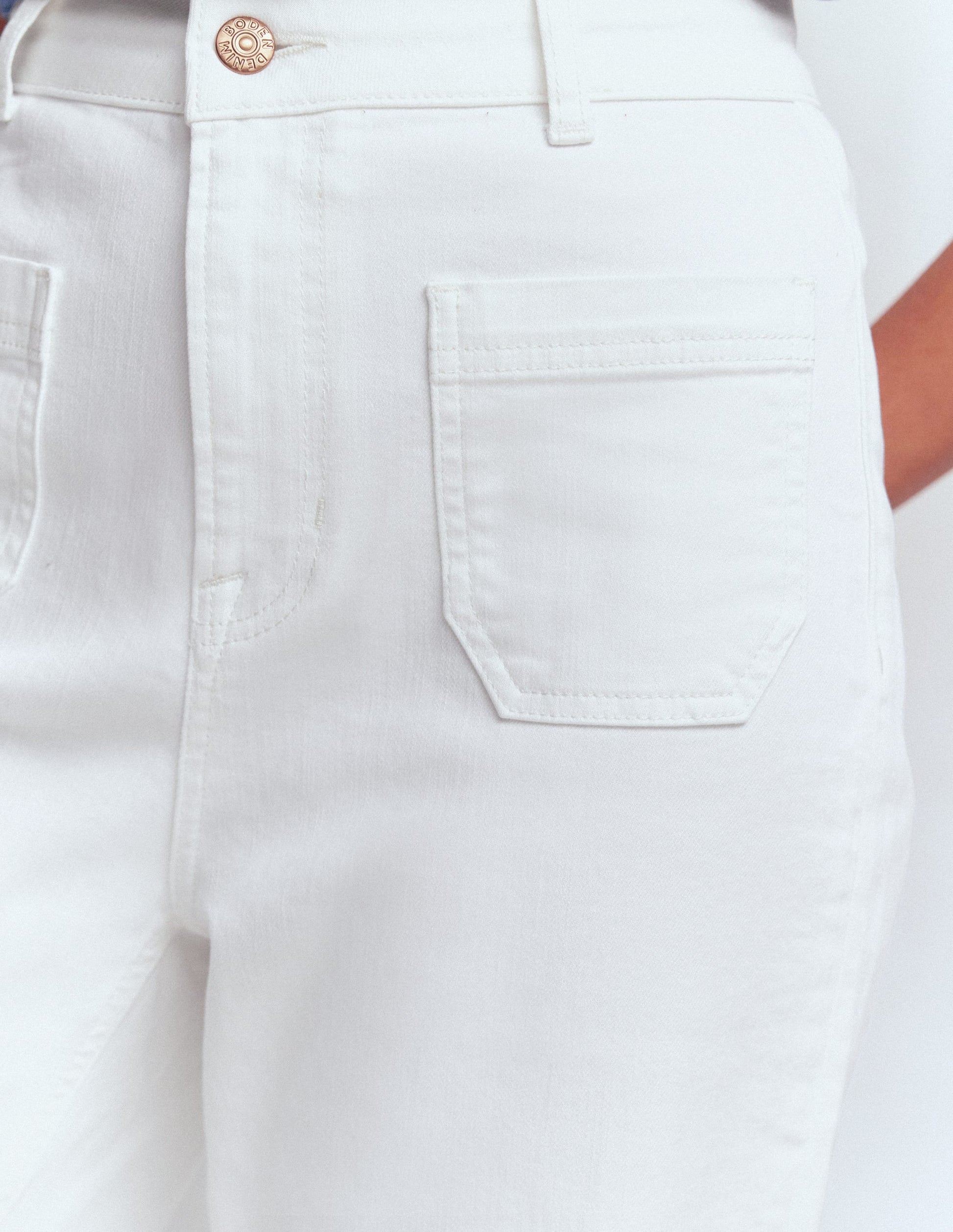 Straight Leg Pocket Jeans-White-5