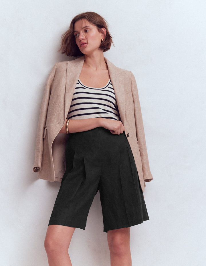 Highbury Pleated Linen Shorts-Black