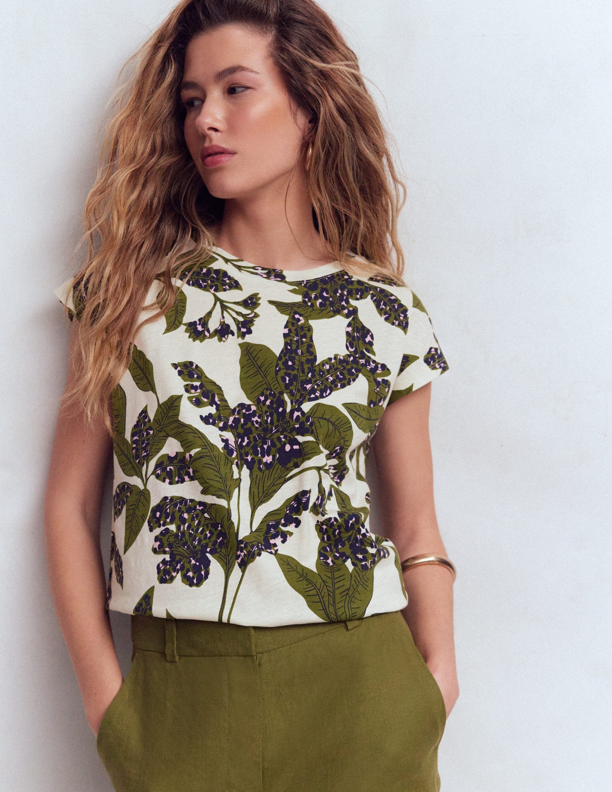 Louisa Slub T-Shirt-Leaf Print-1