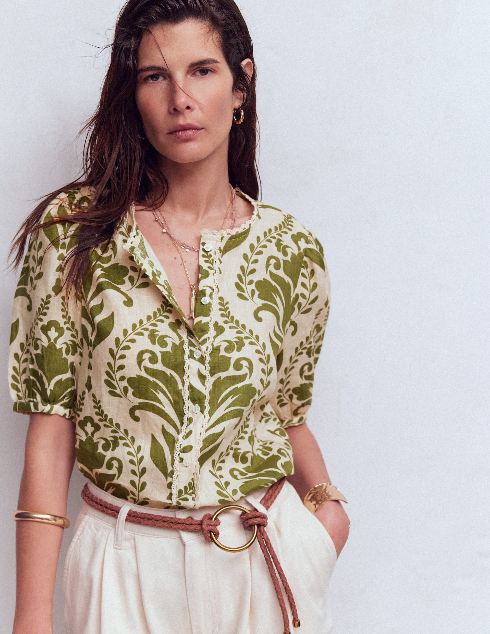 Leah Short Sleeve Linen Top-Green, Decorative Lattice - Image 1