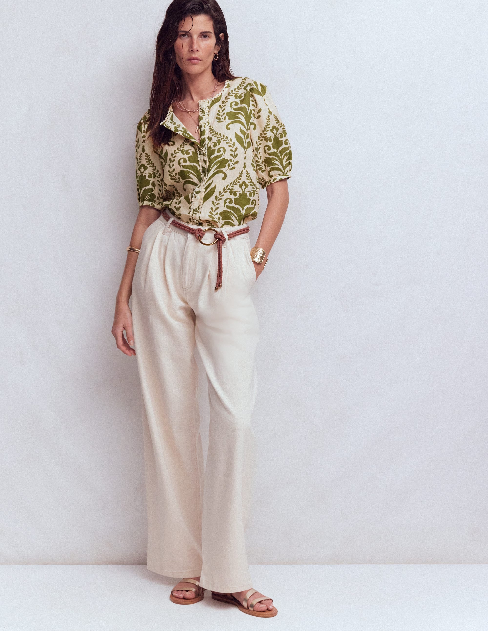 Leah Short Sleeve Linen Top-Green, Decorative Lattice - Image 4