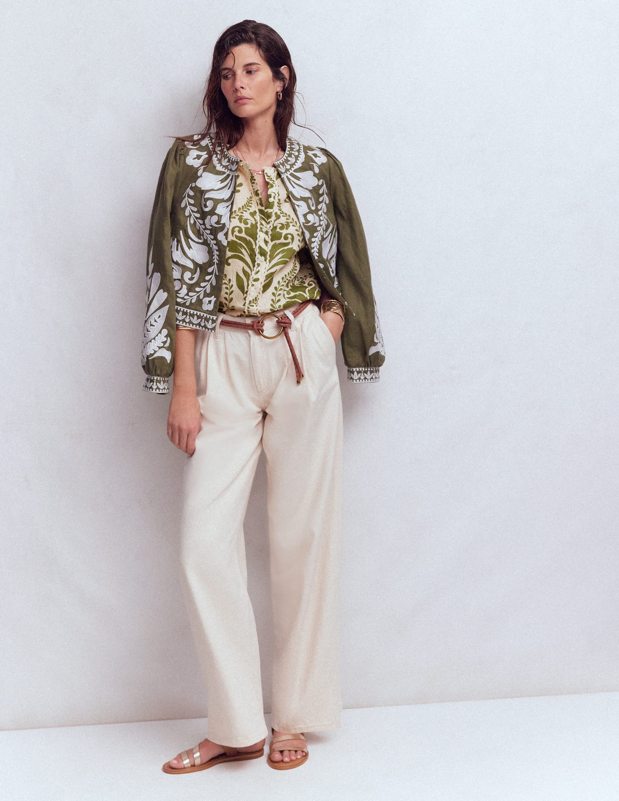 Leah Short Sleeve Linen Top-Green, Decorative Lattice - Image 5