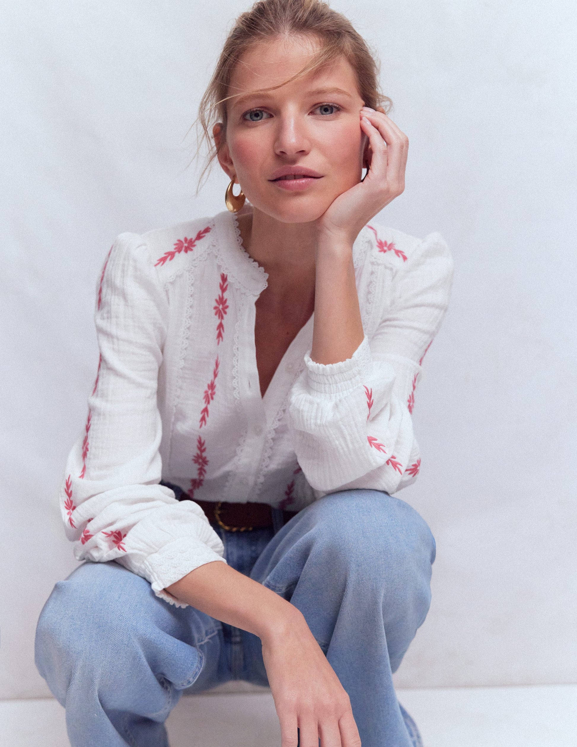 Rhea Trim Doublecloth Top-White Winter Blush floral-1